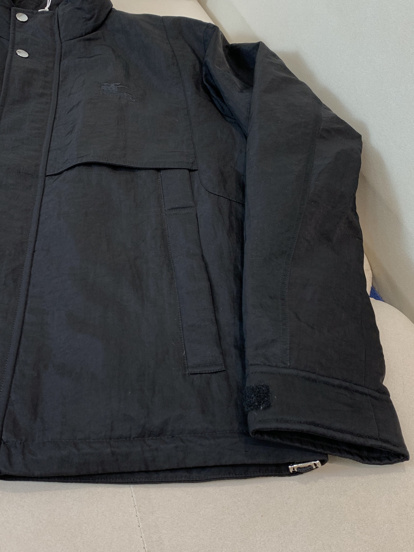 。 羽绒 巴宝莉2025秋冬新款🆕1:1订制五金配件全进口原版定制 欢迎专柜对比 绝对的高品质 采用顶级