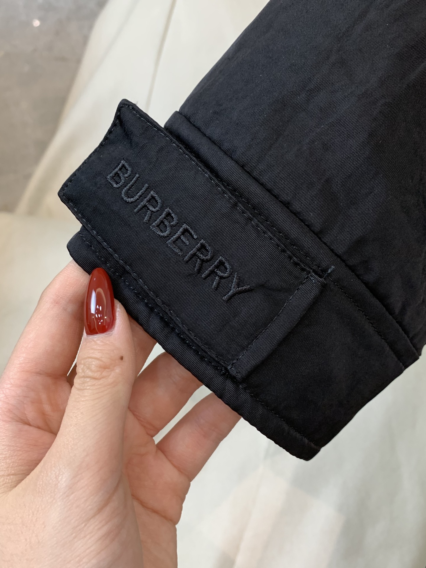 。 羽绒 巴宝莉2025秋冬新款🆕1:1订制五金配件全进口原版定制 欢迎专柜对比 绝对的高品质 采用顶级