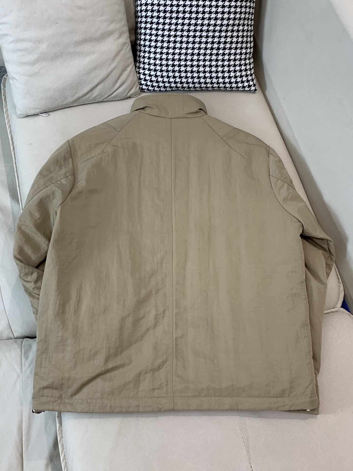 。 羽绒 巴宝莉2025秋冬新款🆕1:1订制五金配件全进口原版定制 欢迎专柜对比 绝对的高品质 采用顶级