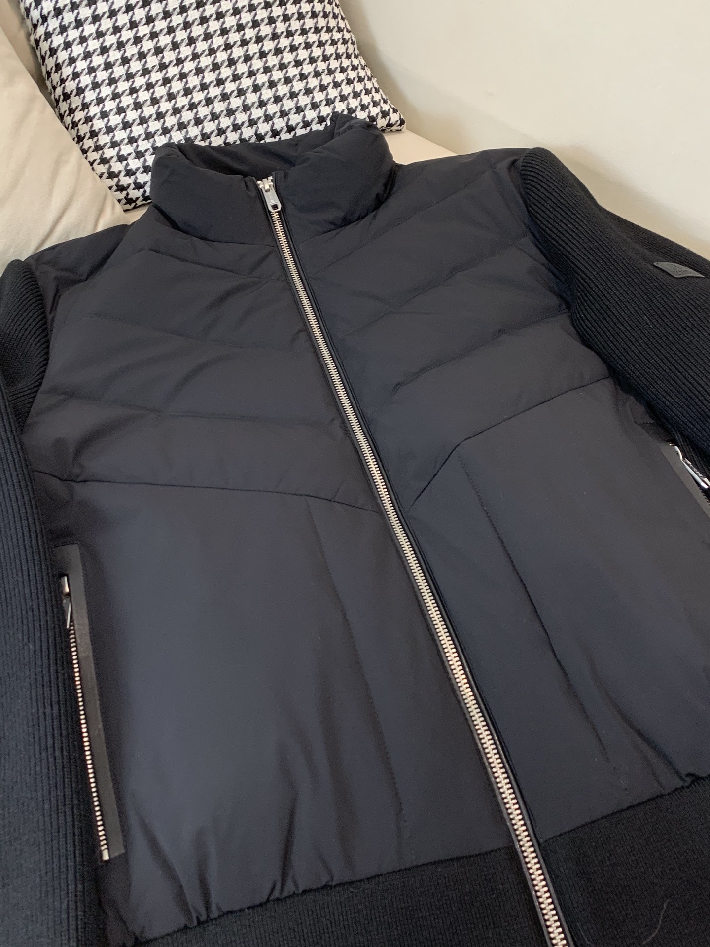 。2025杰尼亚秋冬新款🆕原版1:1订制五金配件全进口原版定制 欢迎专柜对比 绝对的高品质 采用顶级95