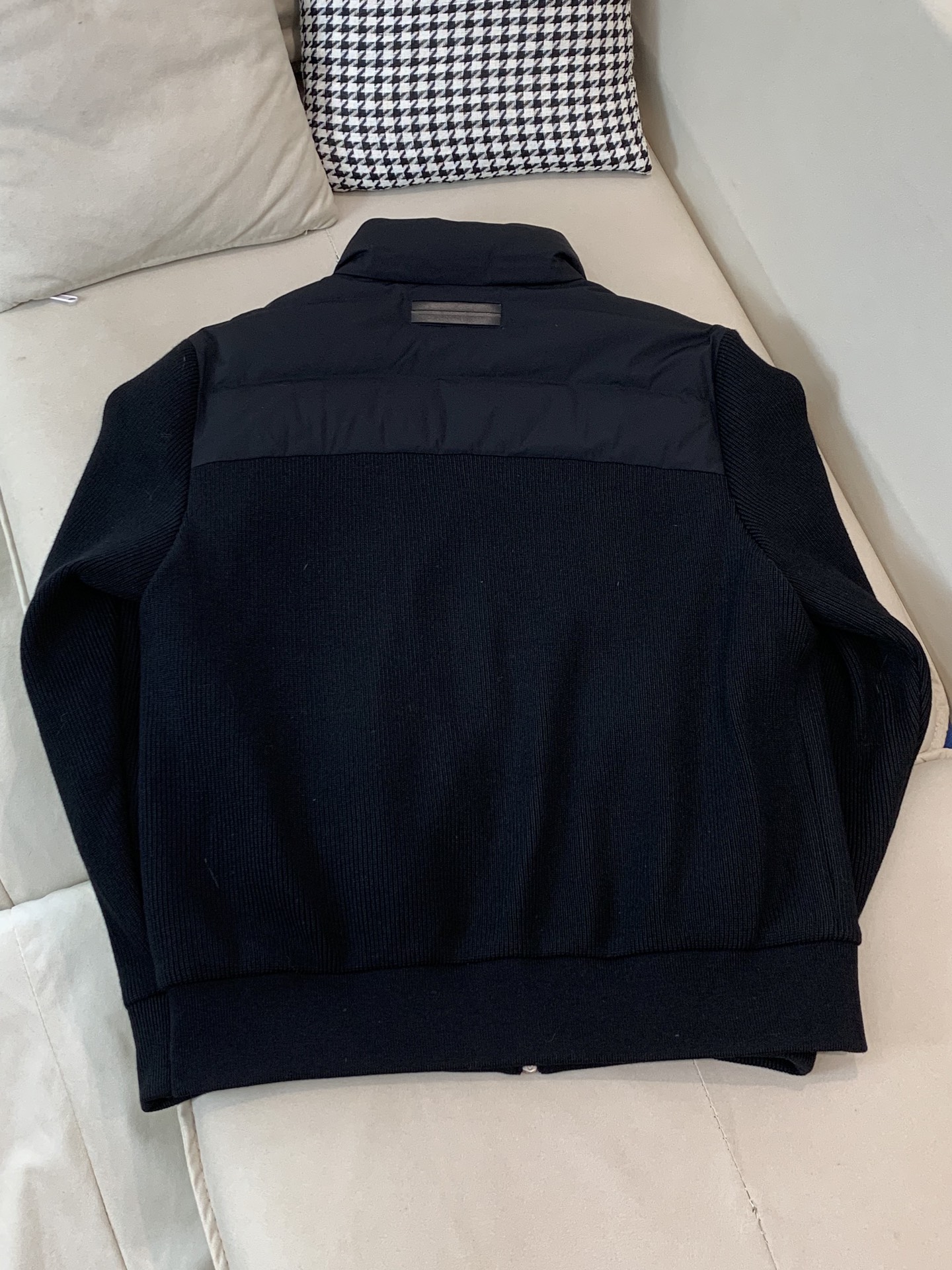 。2025杰尼亚秋冬新款🆕原版1:1订制五金配件全进口原版定制 欢迎专柜对比 绝对的高品质 采用顶级95