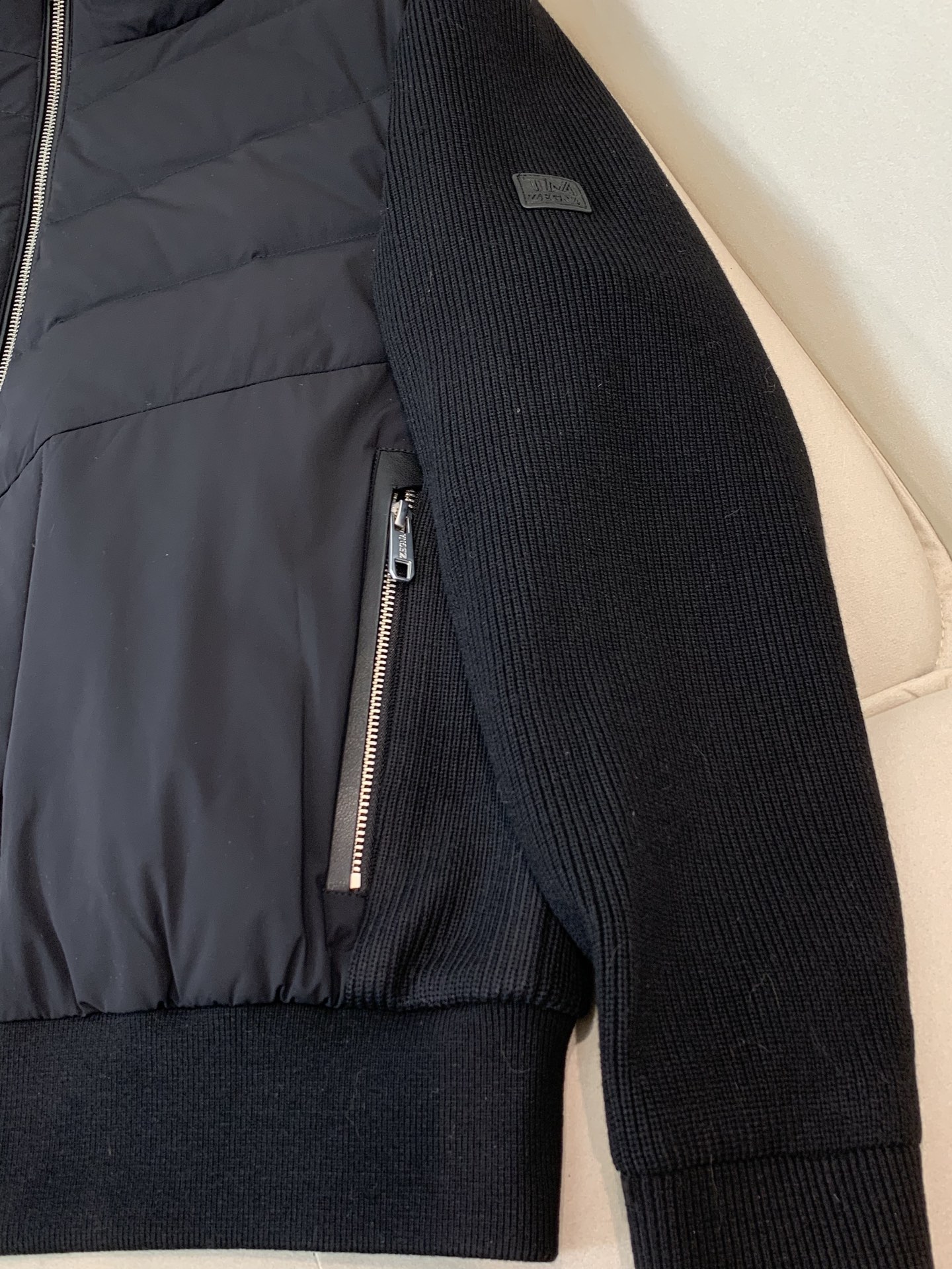 。2025杰尼亚秋冬新款🆕原版1:1订制五金配件全进口原版定制 欢迎专柜对比 绝对的高品质 采用顶级95