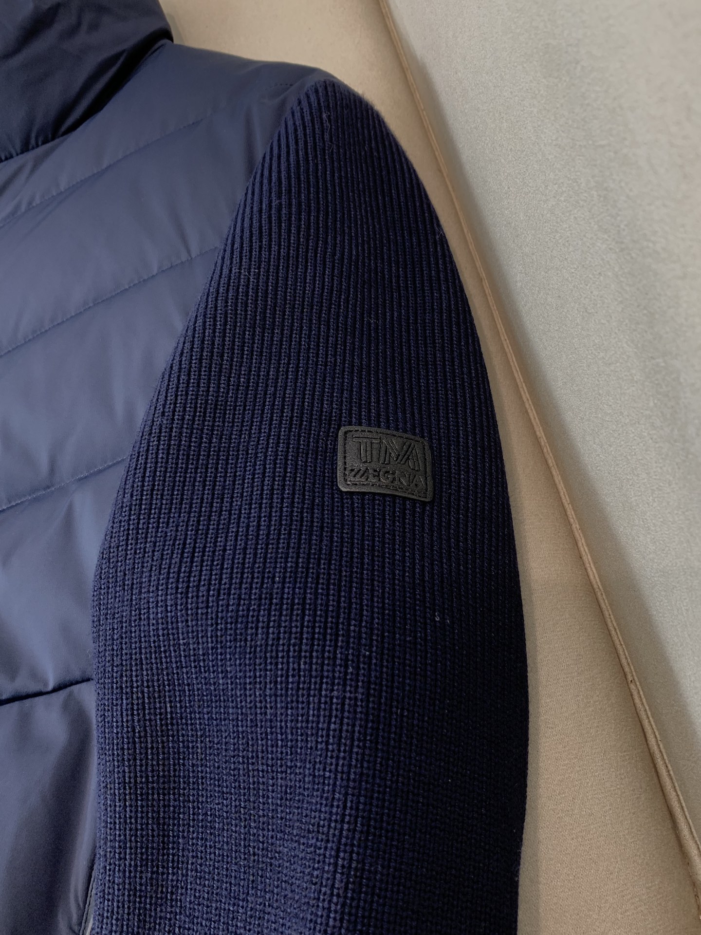 。2025杰尼亚秋冬新款🆕原版1:1订制五金配件全进口原版定制 欢迎专柜对比 绝对的高品质 采用顶级95