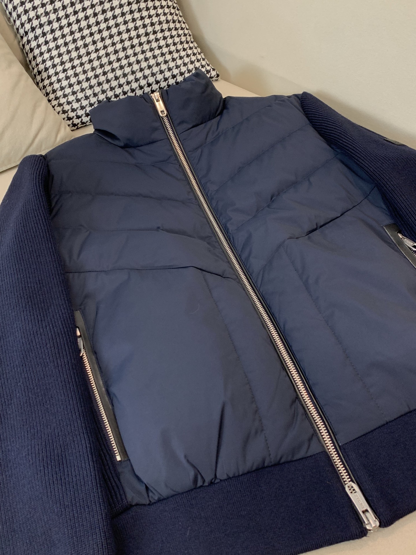 。2025杰尼亚秋冬新款🆕原版1:1订制五金配件全进口原版定制 欢迎专柜对比 绝对的高品质 采用顶级95