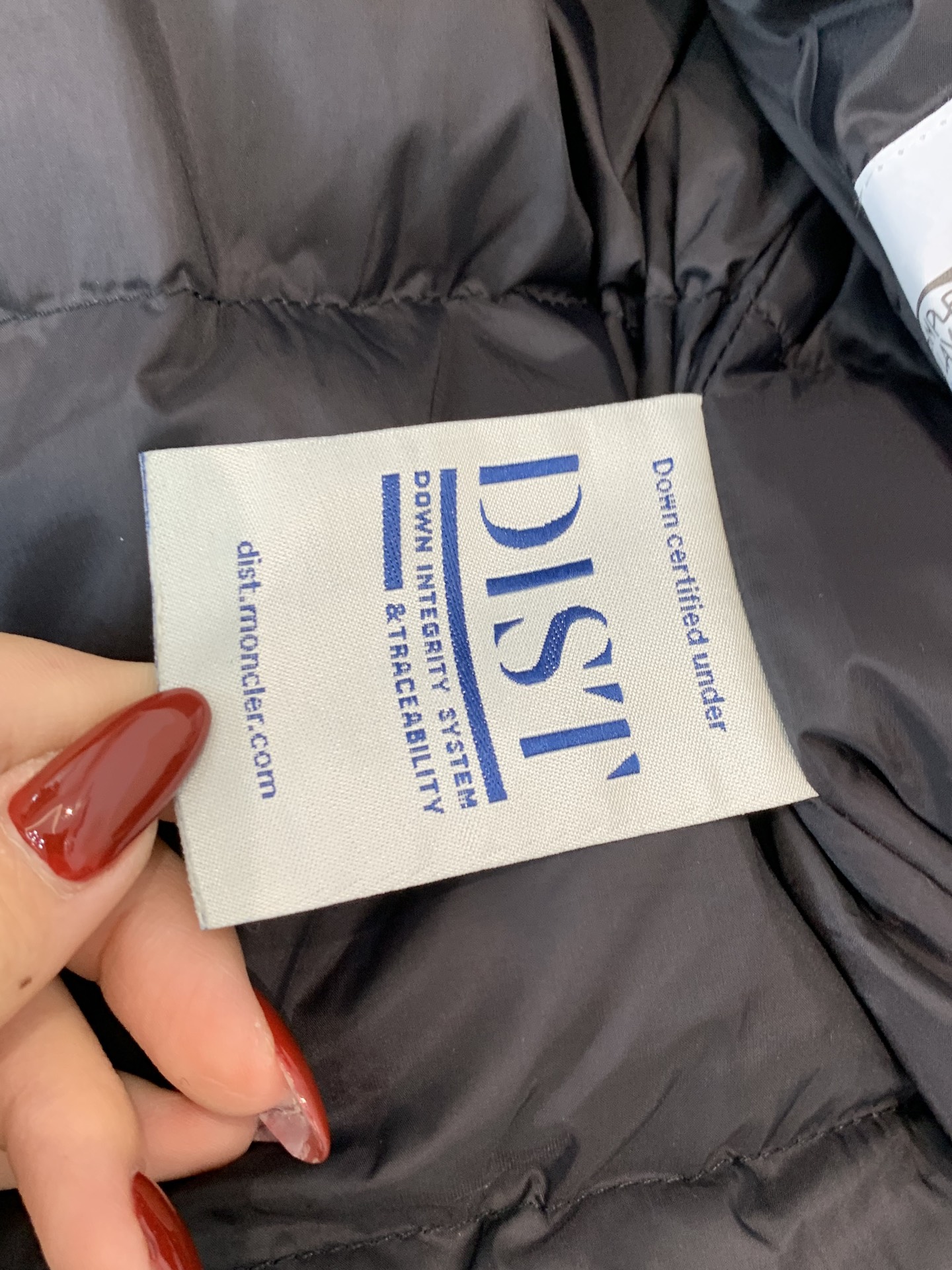 。2025SS秋冬季新款！-Moncl*r男士连帽羽绒服，高端轻奢的时尚风格，实穿百搭的款式，上身效果轻