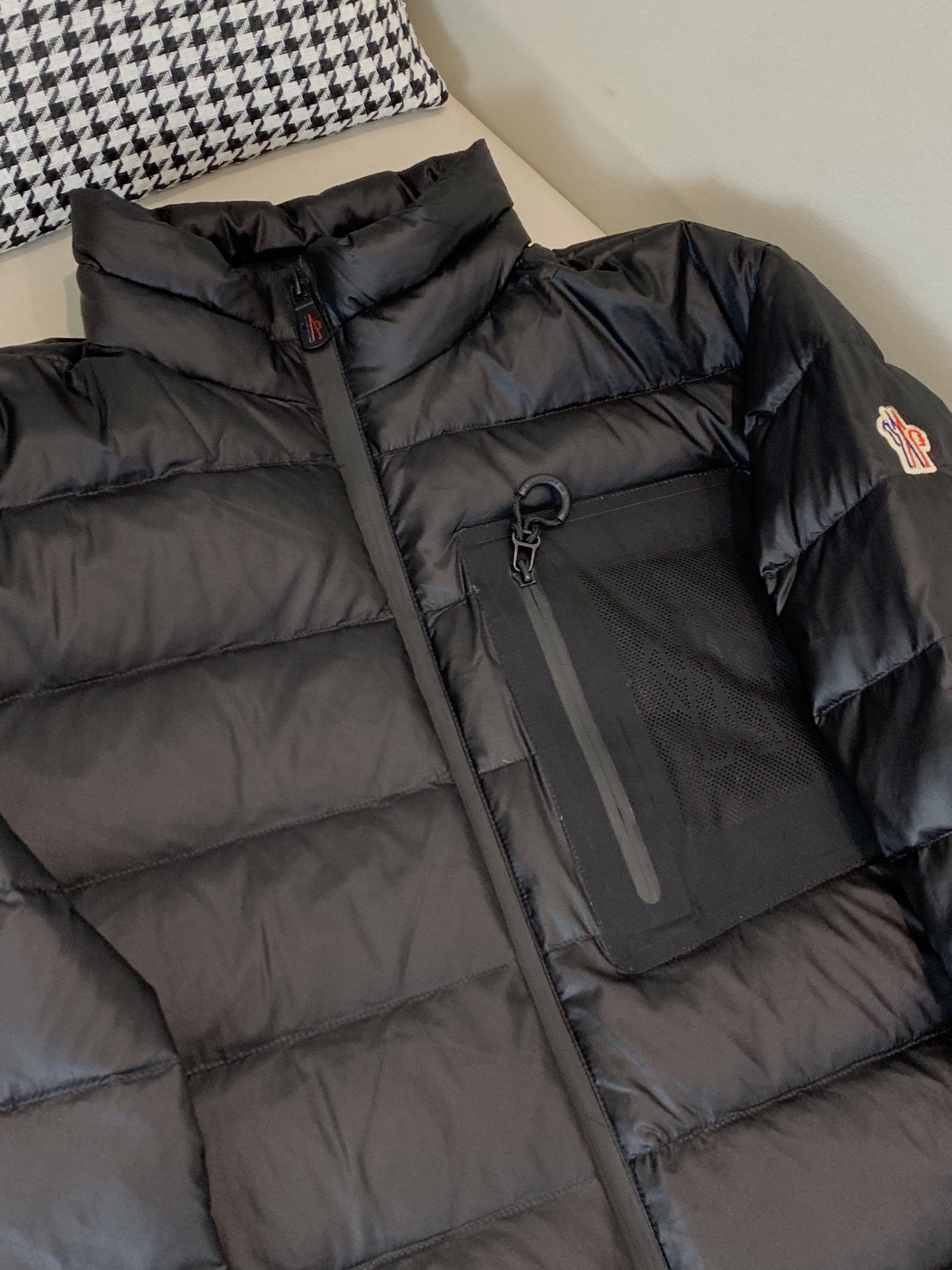 。羽绒 蒙口轻薄羽绒服2025秋冬新款🆕原版1:1订制五金配件全进口原版定制 欢迎专柜对比 绝对的高品质