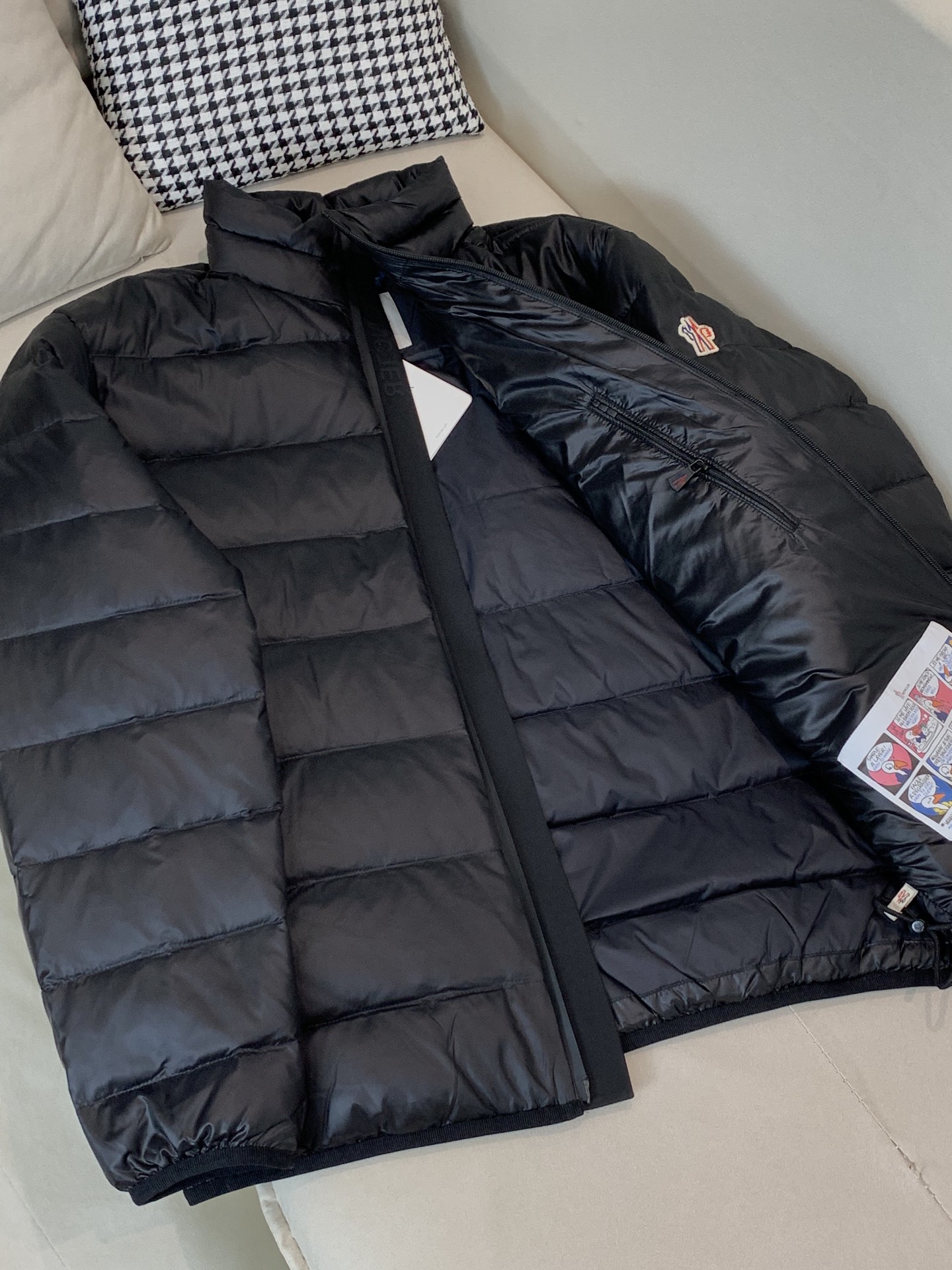 。羽绒 蒙口轻薄羽绒服2025秋冬新款🆕原版1:1订制五金配件全进口原版定制 欢迎专柜对比 绝对的高品质