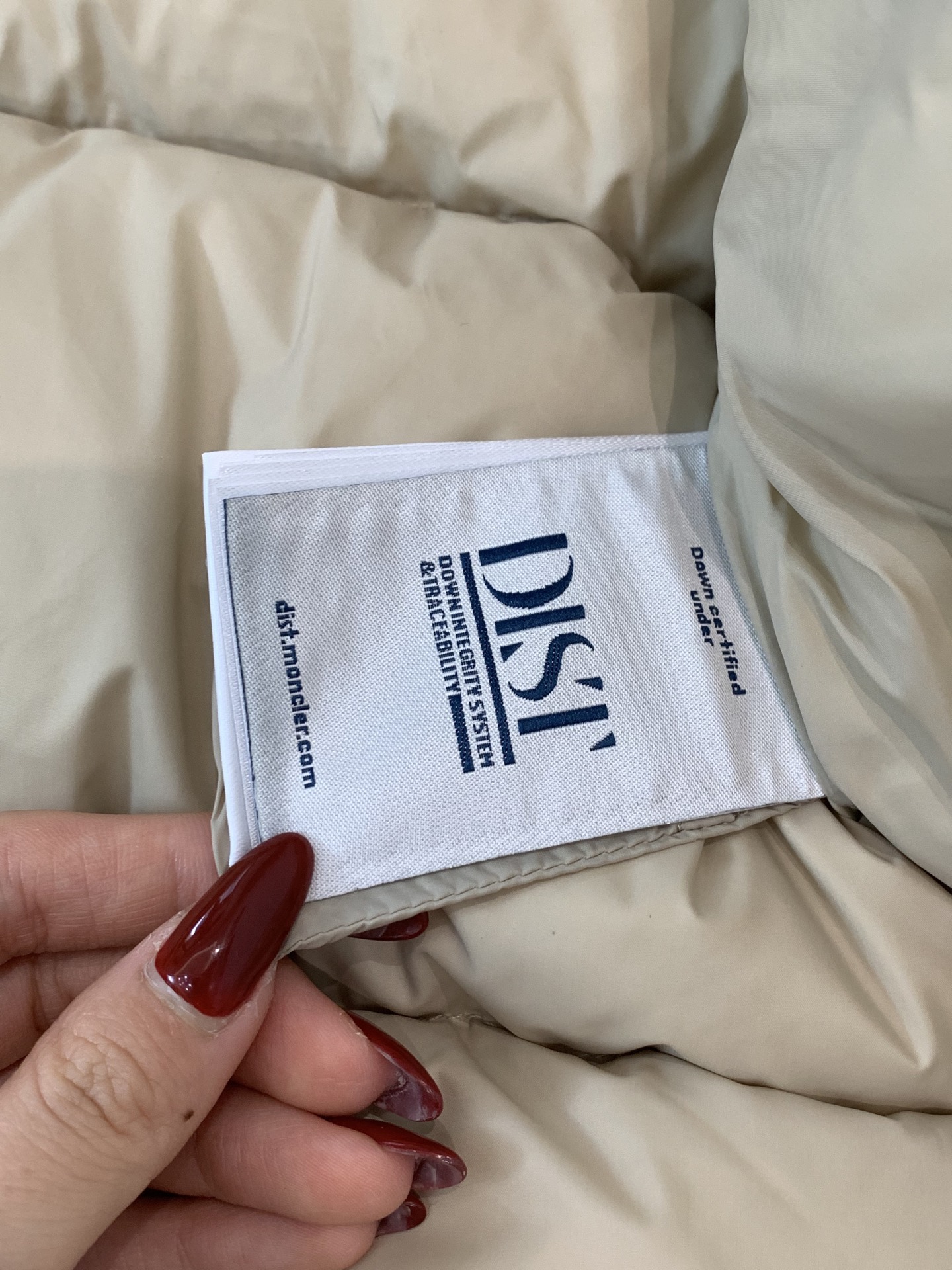 。Moncler蒙口25秋冬男ORFET薄短款连帽轻质羽绒服，宽松版型百搭不挑人，男女同款，原版定制国标