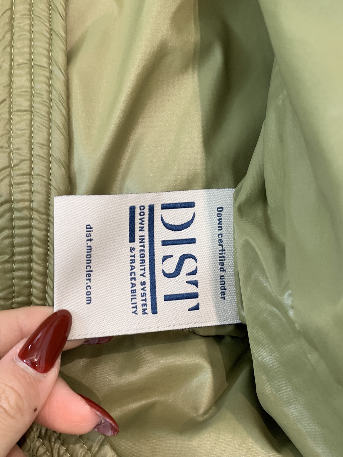 。2025秋冬新款🆕羽绒服 原版1:1订制五金配件全进口原版定制 欢迎专柜对比 绝对的高品质 采用顶级9