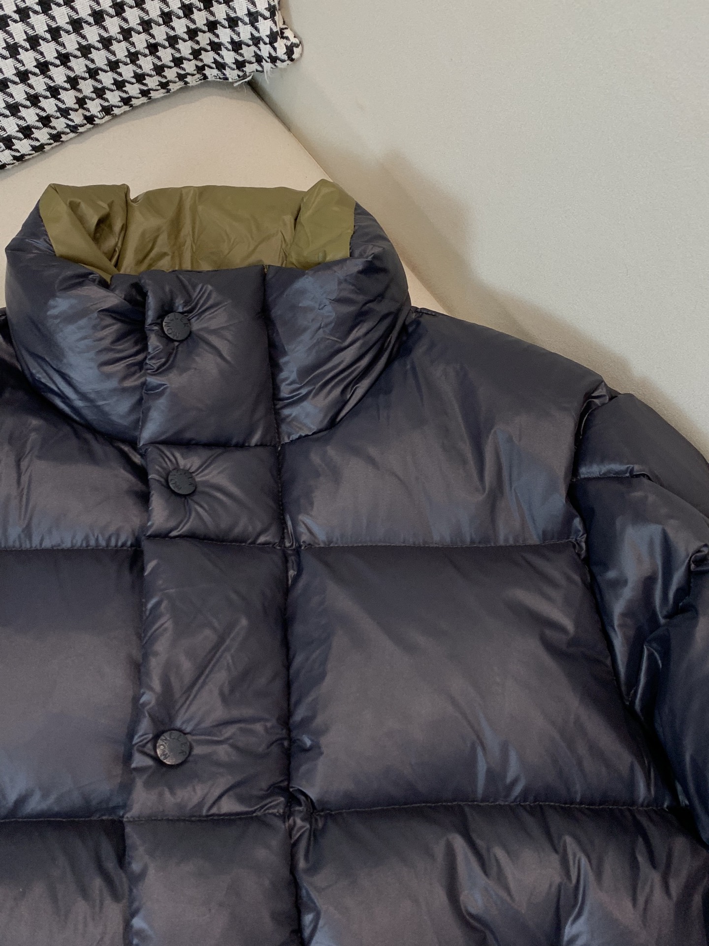 2025SS秋冬季出品新款！-Moncl*r立领羽绒服，内填充国产新白鸭绒 男士轻奢时尚休闲连帽羽绒服整