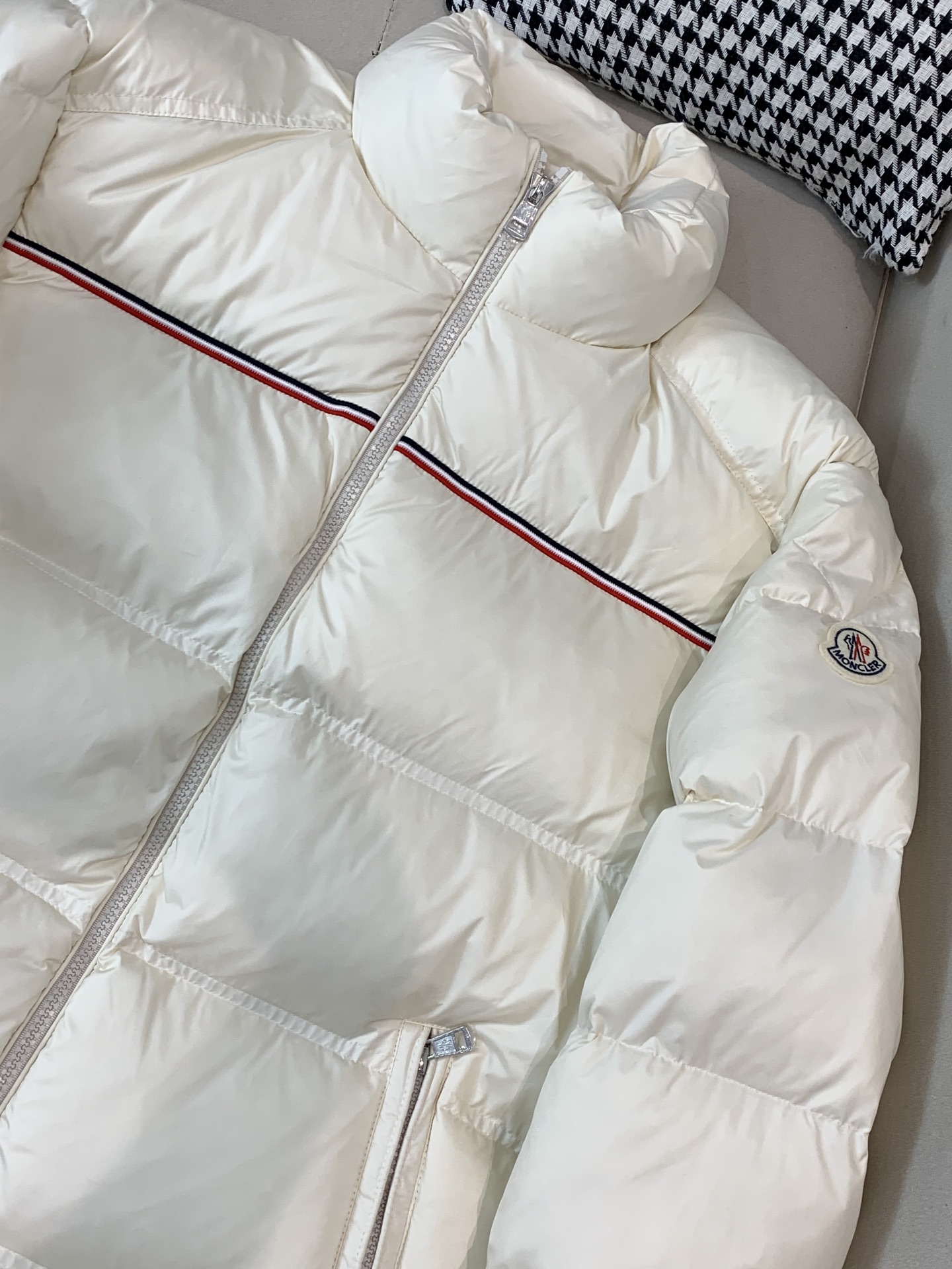 羽绒 2025SS秋冬季出品新款！-Moncl*r立领羽绒服夹克外套 采用新国标90白鸭绒 男士轻奢时尚