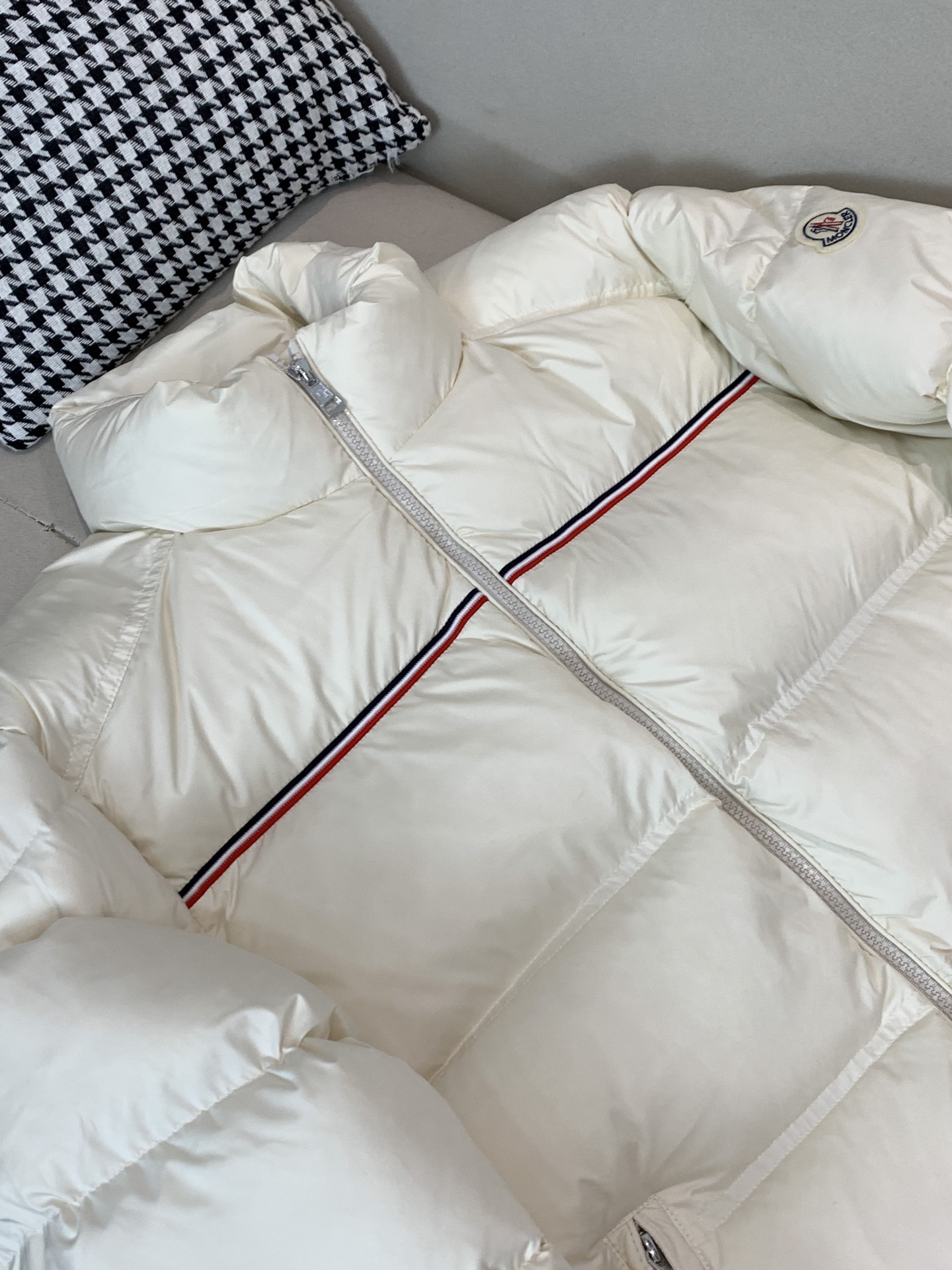 羽绒 2025SS秋冬季出品新款！-Moncl*r立领羽绒服夹克外套 采用新国标90白鸭绒 男士轻奢时尚