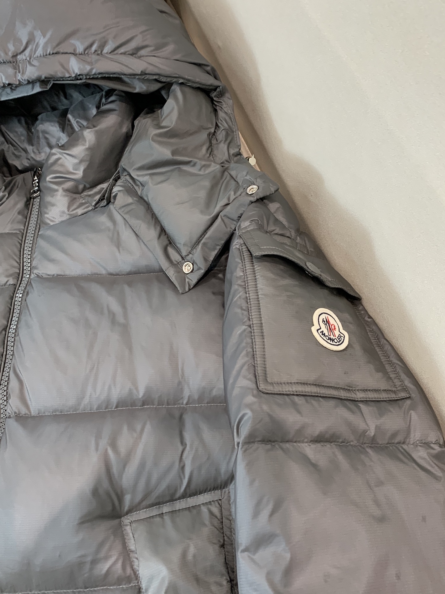 羽绒 2025SS秋冬季出品新款！-Moncl*r连帽羽绒服夹克外套 采用新国标90白鸭绒 帽子可拆卸 