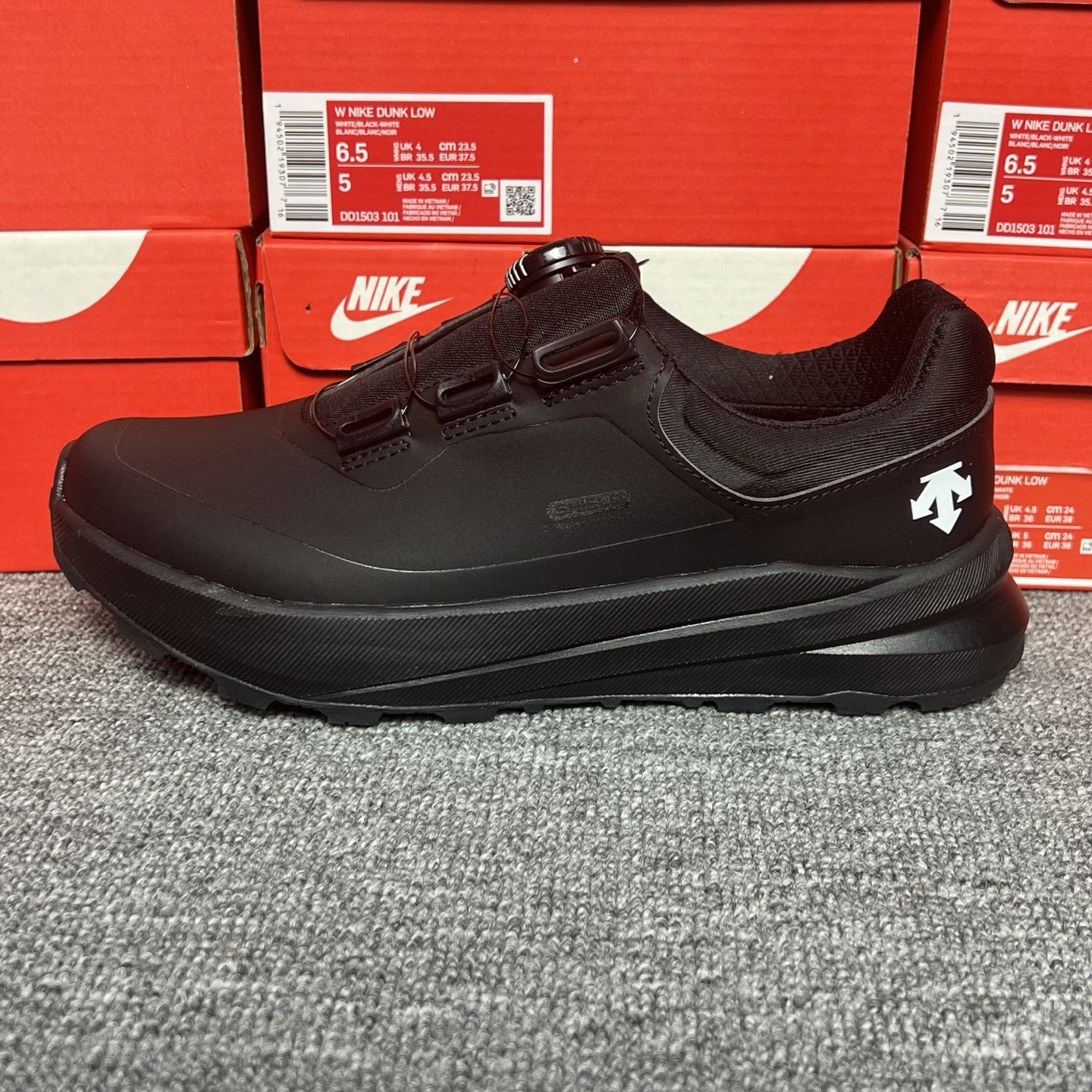 Z版迪桑特DESCENTE DUALIS MC都市通勤 时尚 耐磨 低帮 生活休闲鞋 系列出货
尺码：39-45
编码：AB492356