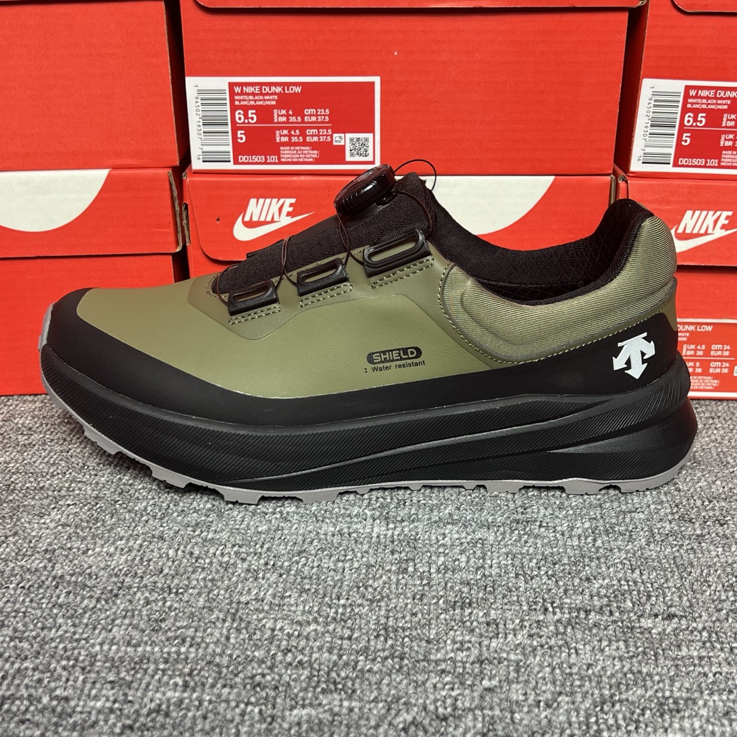 Z版迪桑特DESCENTE DUALIS MC都市通勤 时尚 耐磨 低帮 生活休闲鞋 系列出货
尺码：39-45
编码：AB492356