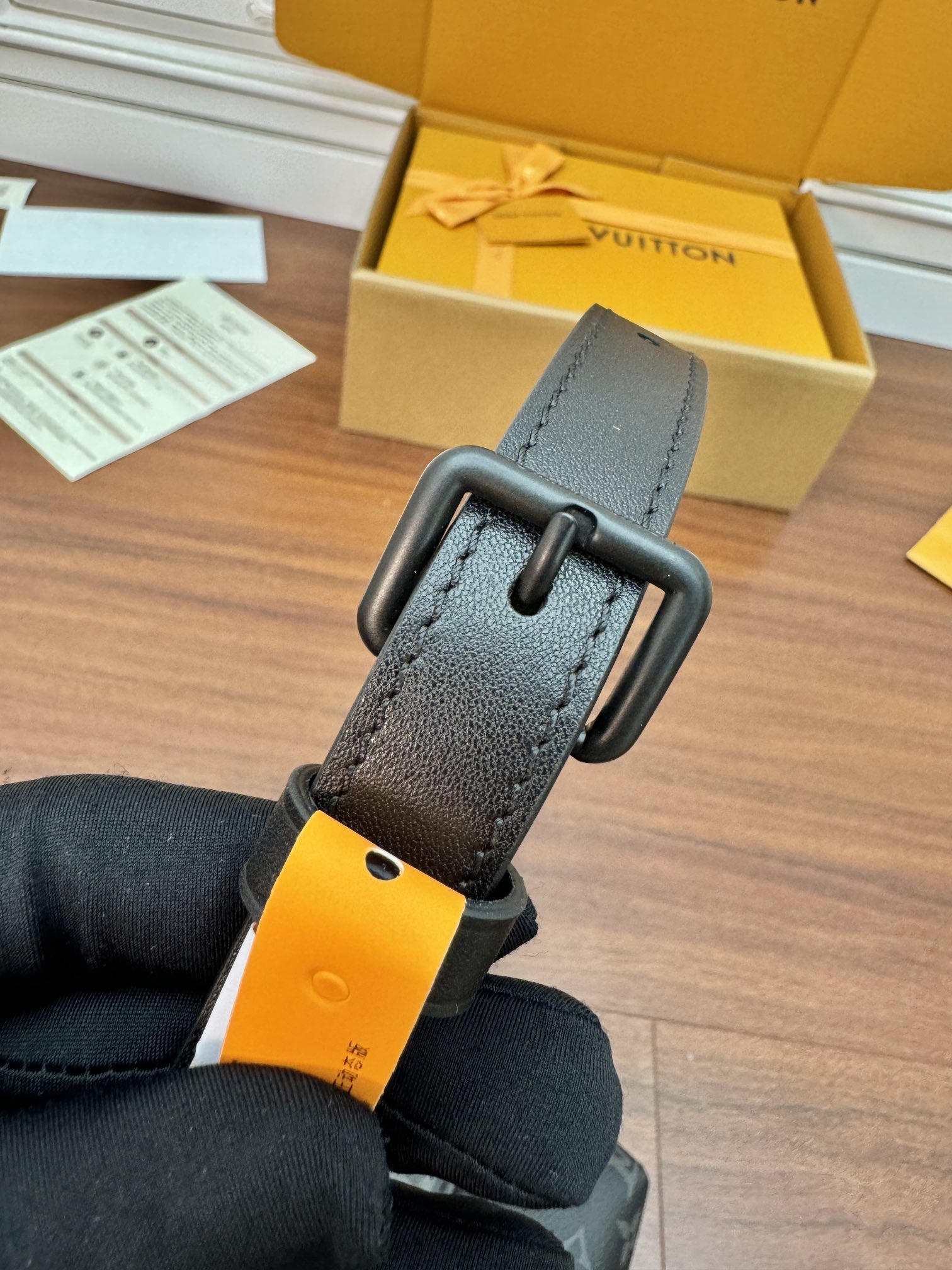 独家首发型号M12806特正版动态码品质提升专柜同步动态电子芯片礼品袋保护纸铜版电子标签合格证皮料是正品