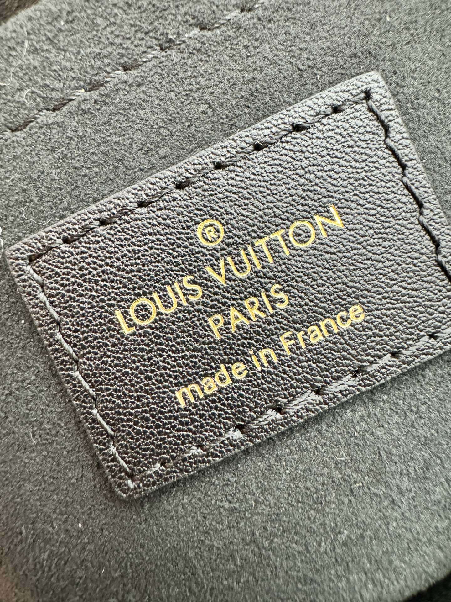 M13146私品(163动态UID )进口菱形面料 (品质第九次升级,进口原厂皮.专柜同步,动态电子芯片