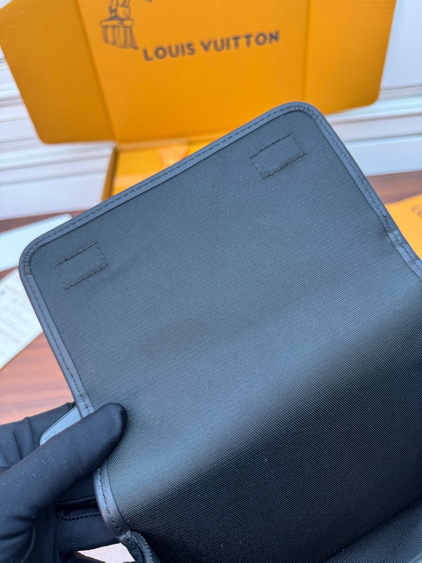 M12599私品(163动态UID )进口菱形面料 (品质第九次升级,进口原厂皮.专柜同步,动态电子芯片