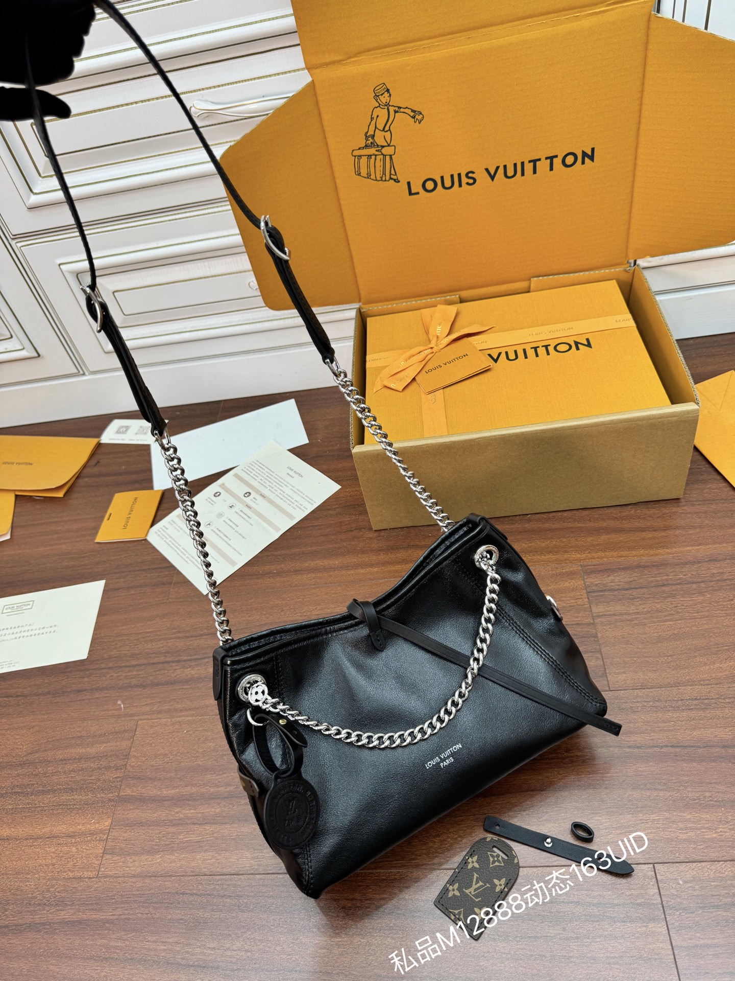 M12888私品(163动态UID )进口菱形面料 (品质第九次升级,进口原厂皮.专柜同步,动态电子芯片