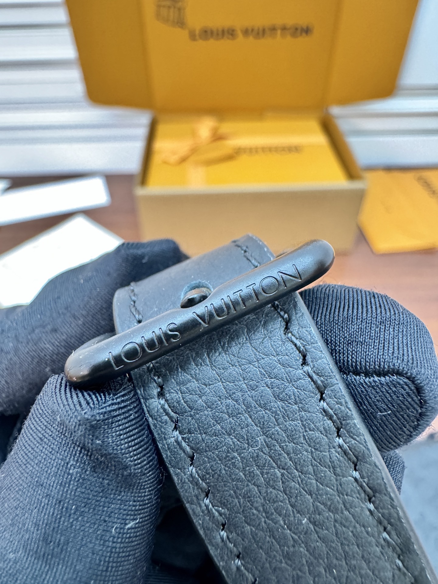 M12636私品(163动态UID )进口菱形面料 (品质第九次升级,进口原厂皮.专柜同步,动态电子芯片