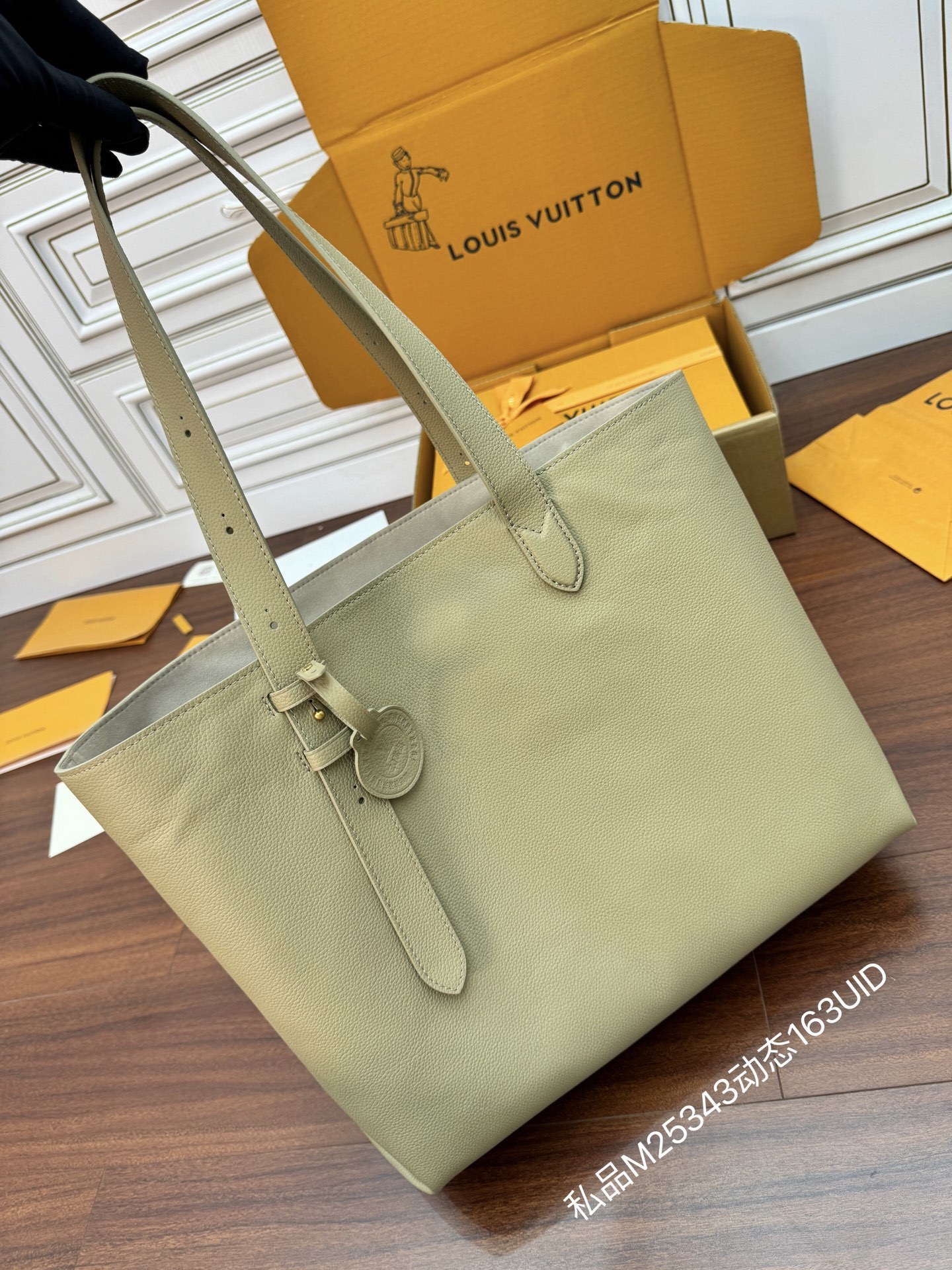 M25343私品(163动态UID )进口菱形面料 (品质第九次升级,进口原厂皮.专柜同步,动态电子芯片