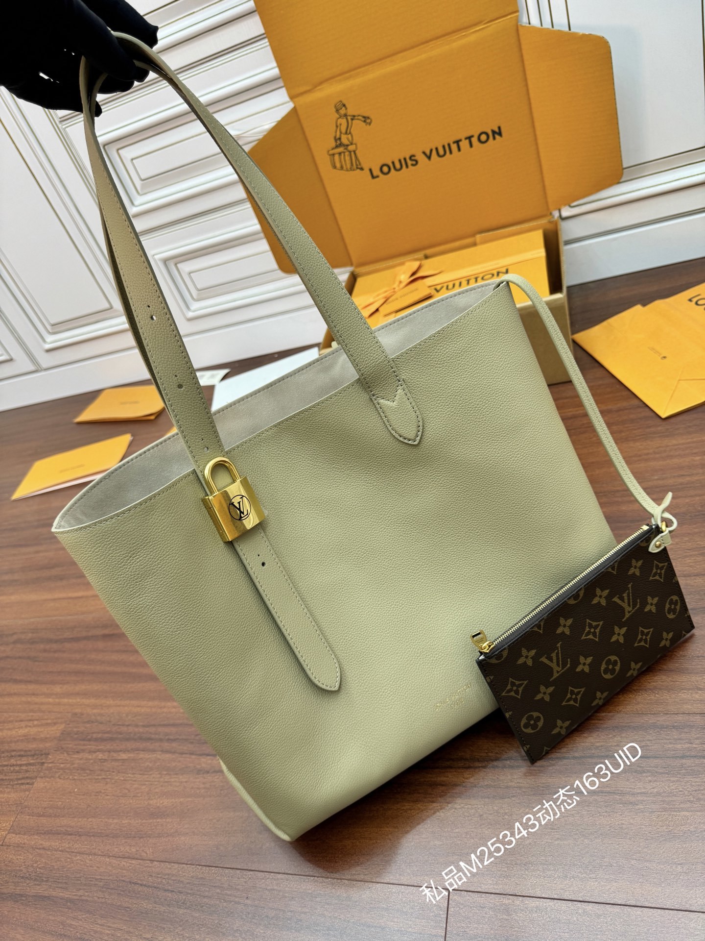 M25343私品(163动态UID )进口菱形面料 (品质第九次升级,进口原厂皮.专柜同步,动态电子芯片