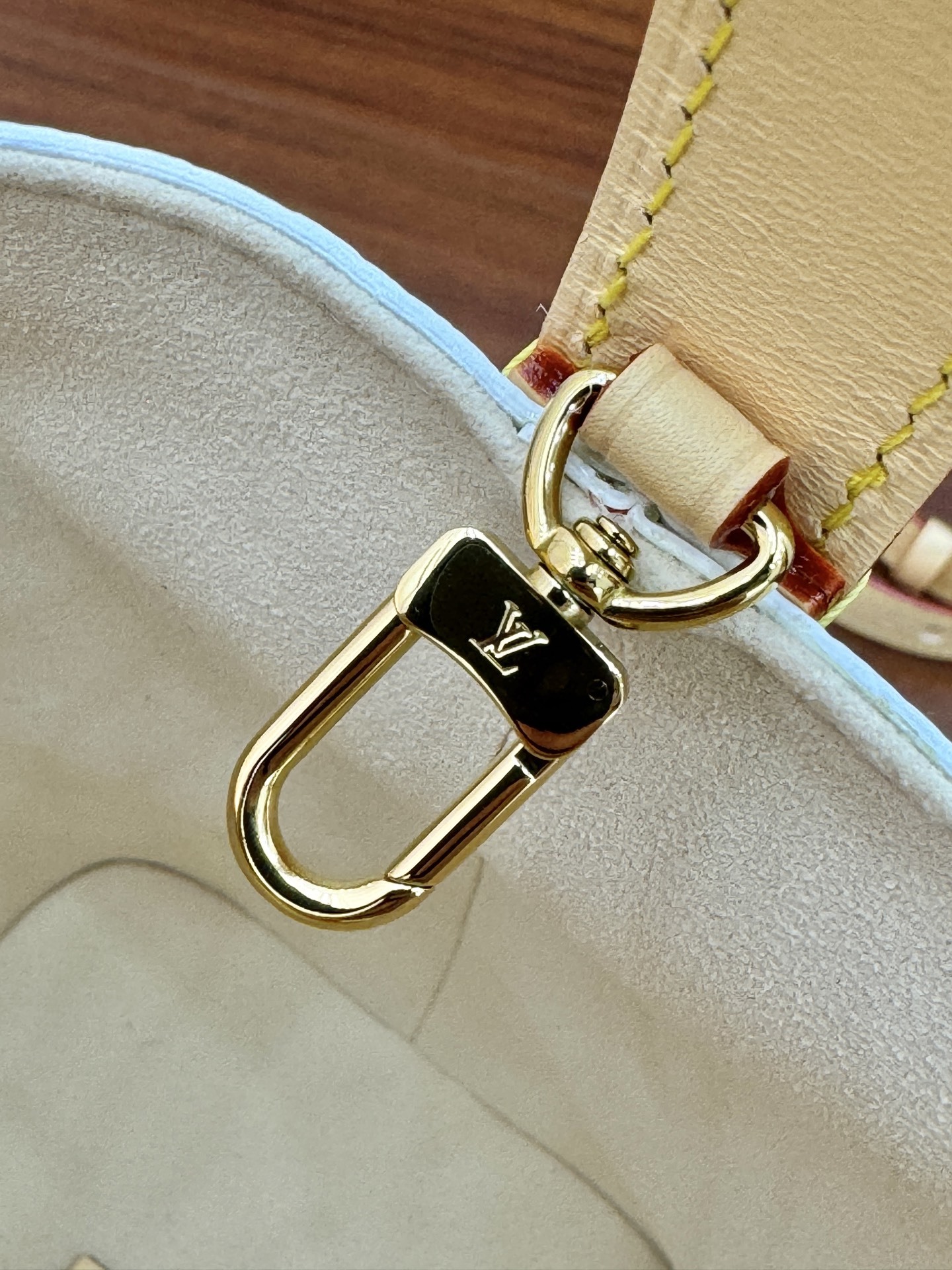 M13089私品(163动态UID )进口菱形面料 (品质第九次升级,进口原厂皮.专柜同步,动态电子芯片