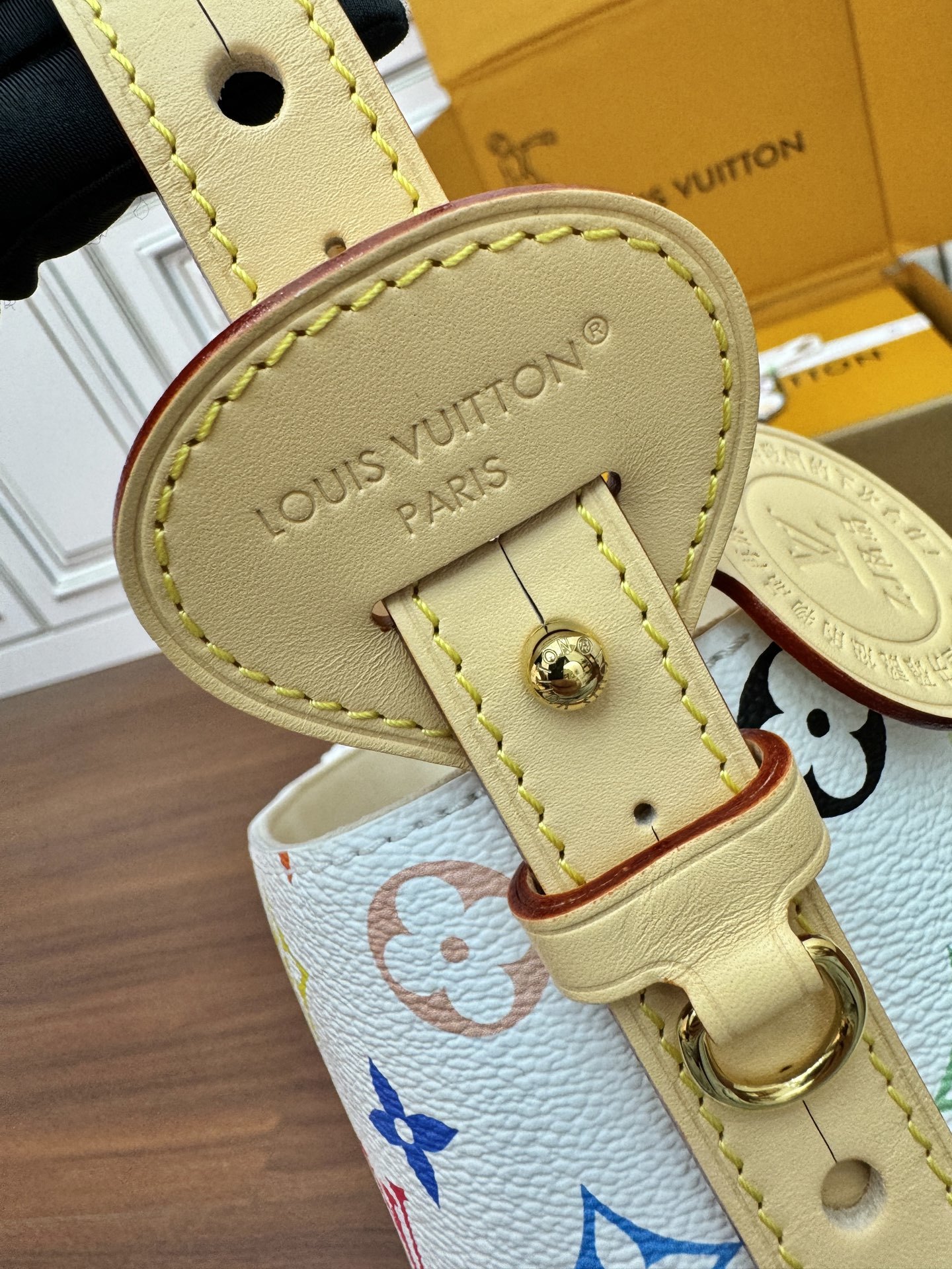 M13089私品(163动态UID )进口菱形面料 (品质第九次升级,进口原厂皮.专柜同步,动态电子芯片