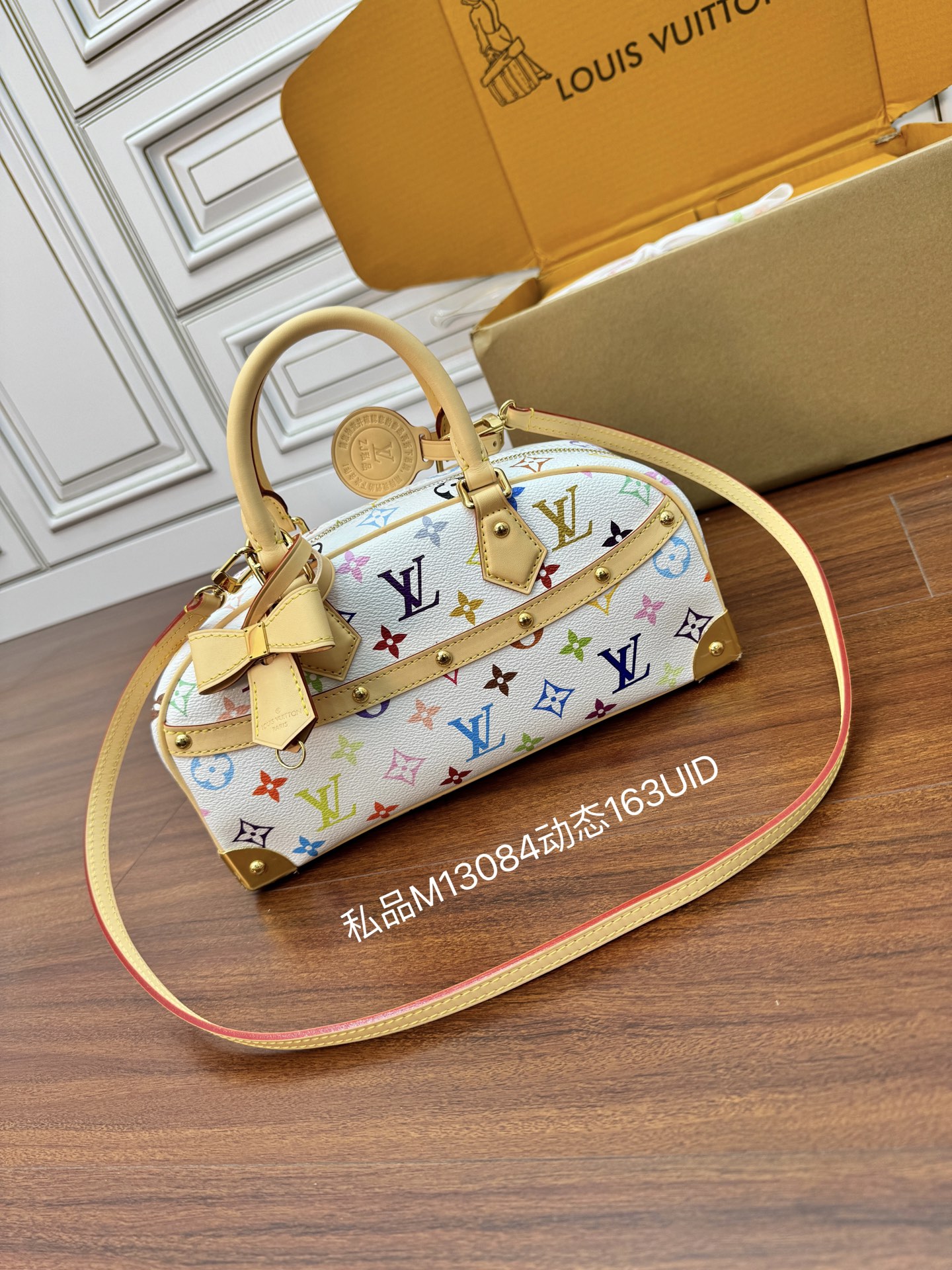 M13084私品（163动态UID ）进口菱形面料 （品质第九次升级，进口原厂皮．专柜同步，动态电子芯片