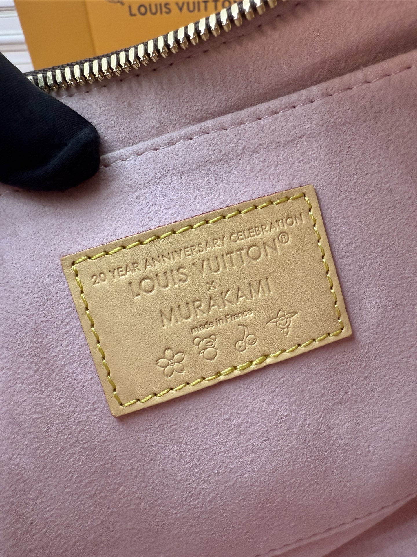 Louis Vuitton Brown Leather Hobo Bag with pink flower, 29x16x9.5CM 9 i1748227392908 2694 0 7