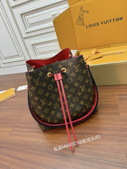 Louis Vuitton Néonoé MM Bucket Bag Monogram Canvas w/ Box M44021 1 Louis Vuitton Néonoé MM Bucket Bag Monogram Canvas w/ Box M44021