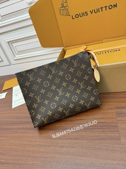 Louis Vuitton Monogram Canvas Pochette Volga Clutch Bag M47542 1 Louis Vuitton Monogram Canvas Pochette Volga Clutch Bag M47542