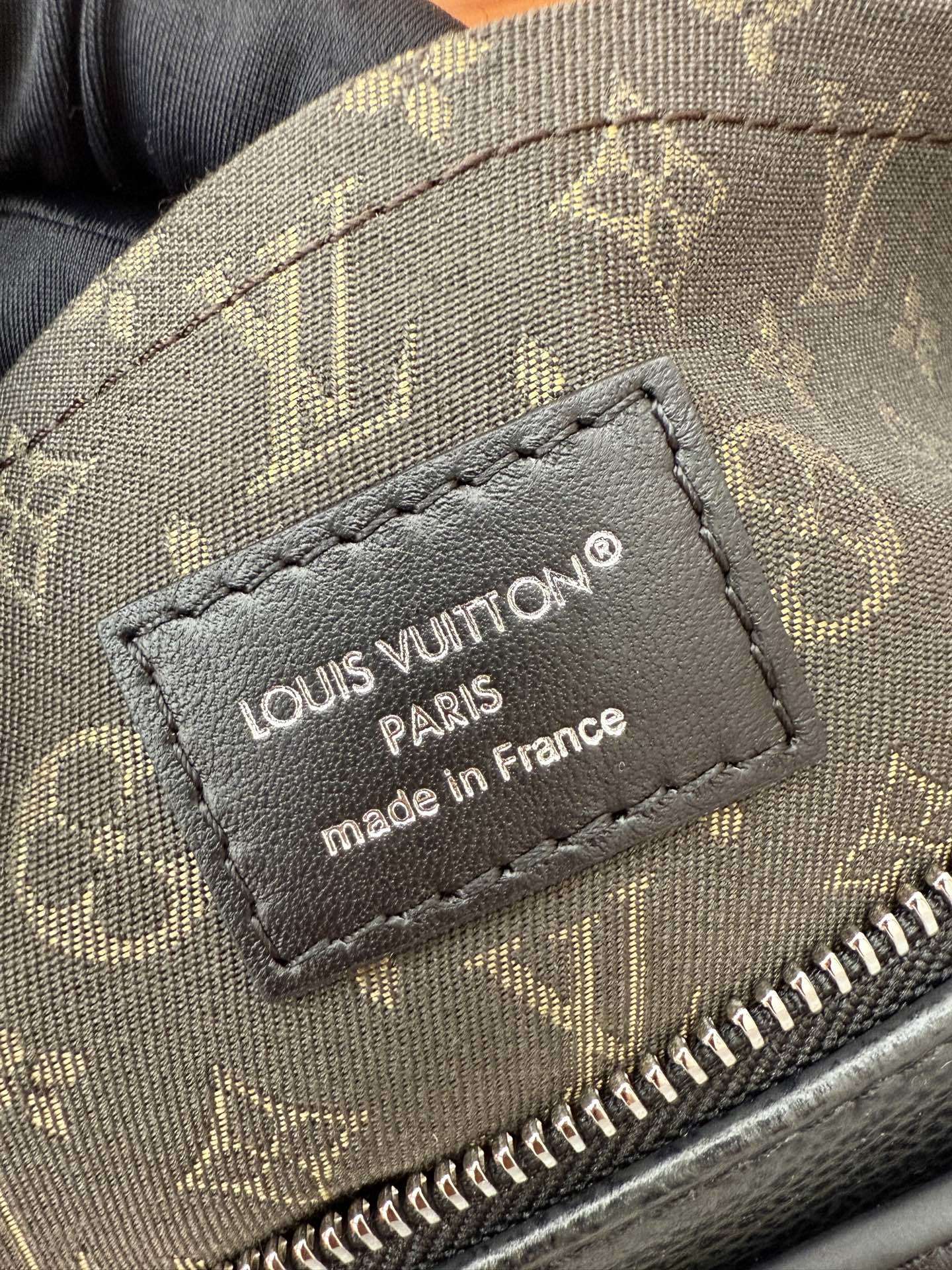 M14700私品(163动态UID )进口菱形面料 (品质第九次升级,进口原厂皮.专柜同步,动态电子芯片