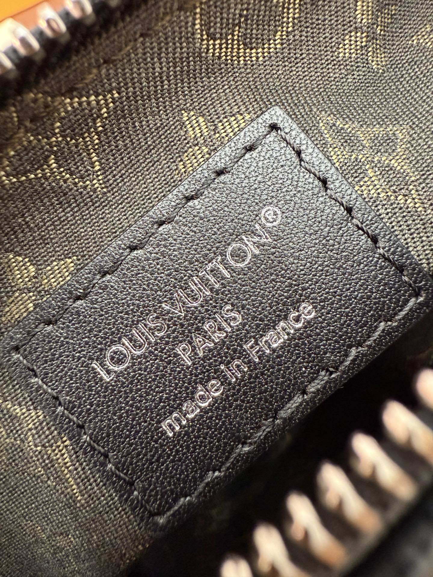 M14623私品(163动态UID )进口菱形面料 (品质第九次升级,进口原厂皮.专柜同步,动态电子芯片