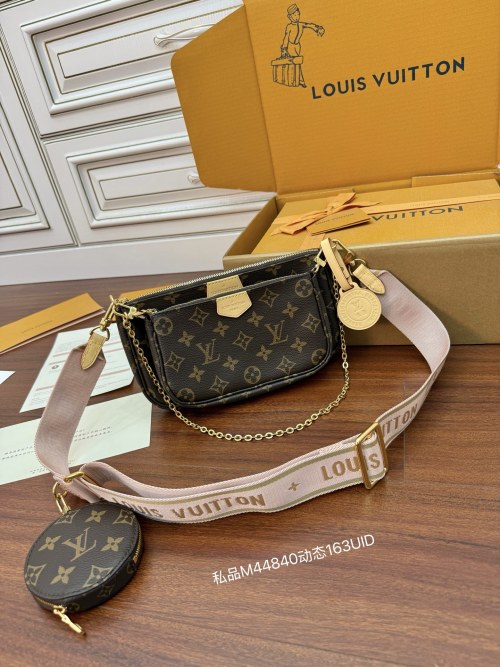 Louis Vuitton Multi Pochette Accessoires Crossbody Bag M44840 - Monogram 1 Louis Vuitton Multi Pochette Accessoires Crossbody Bag M44840 - Monogram
