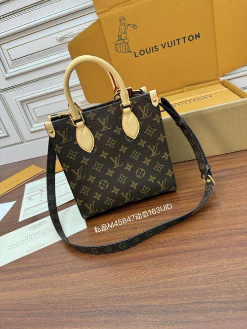 Louis Vuitton Petite Sac Plat Monogram Canvas Bag, 21.5x22x9CM 1 Louis Vuitton Petite Sac Plat Monogram Canvas Bag, 21.5x22x9CM