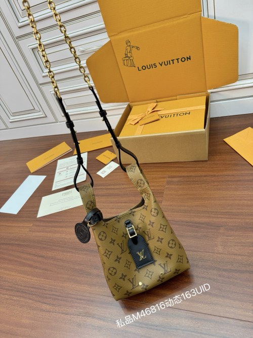 Louis Vuitton M46816 - A-Grade Leather Hobo Bag with Diamond Pattern 1 Louis Vuitton M46816 - A-Grade Leather Hobo Bag with Diamond Pattern