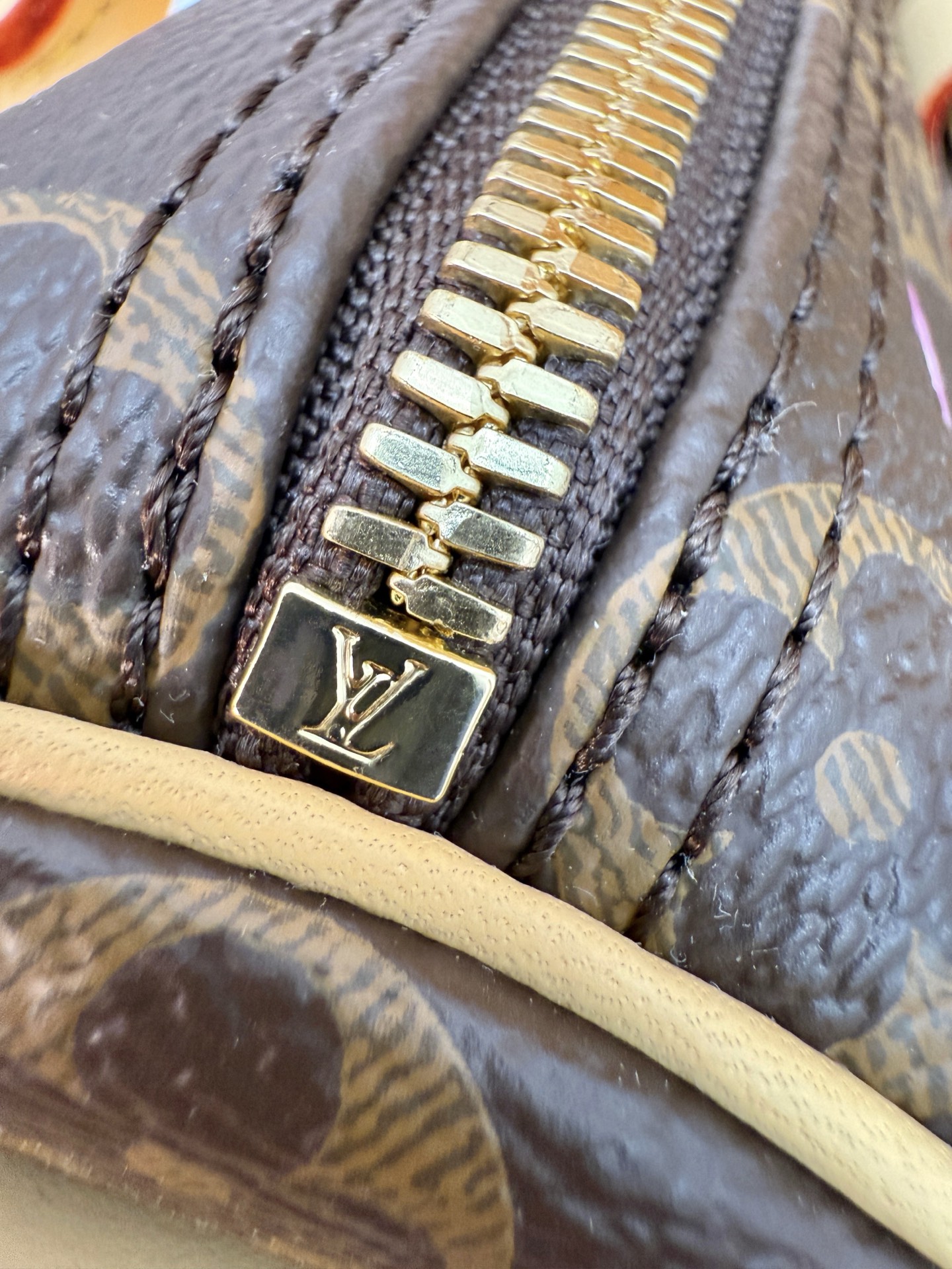 M14174私品(163动态UID )进口菱形面料 (品质第九次升级,进口原厂皮.专柜同步,动态电子芯片