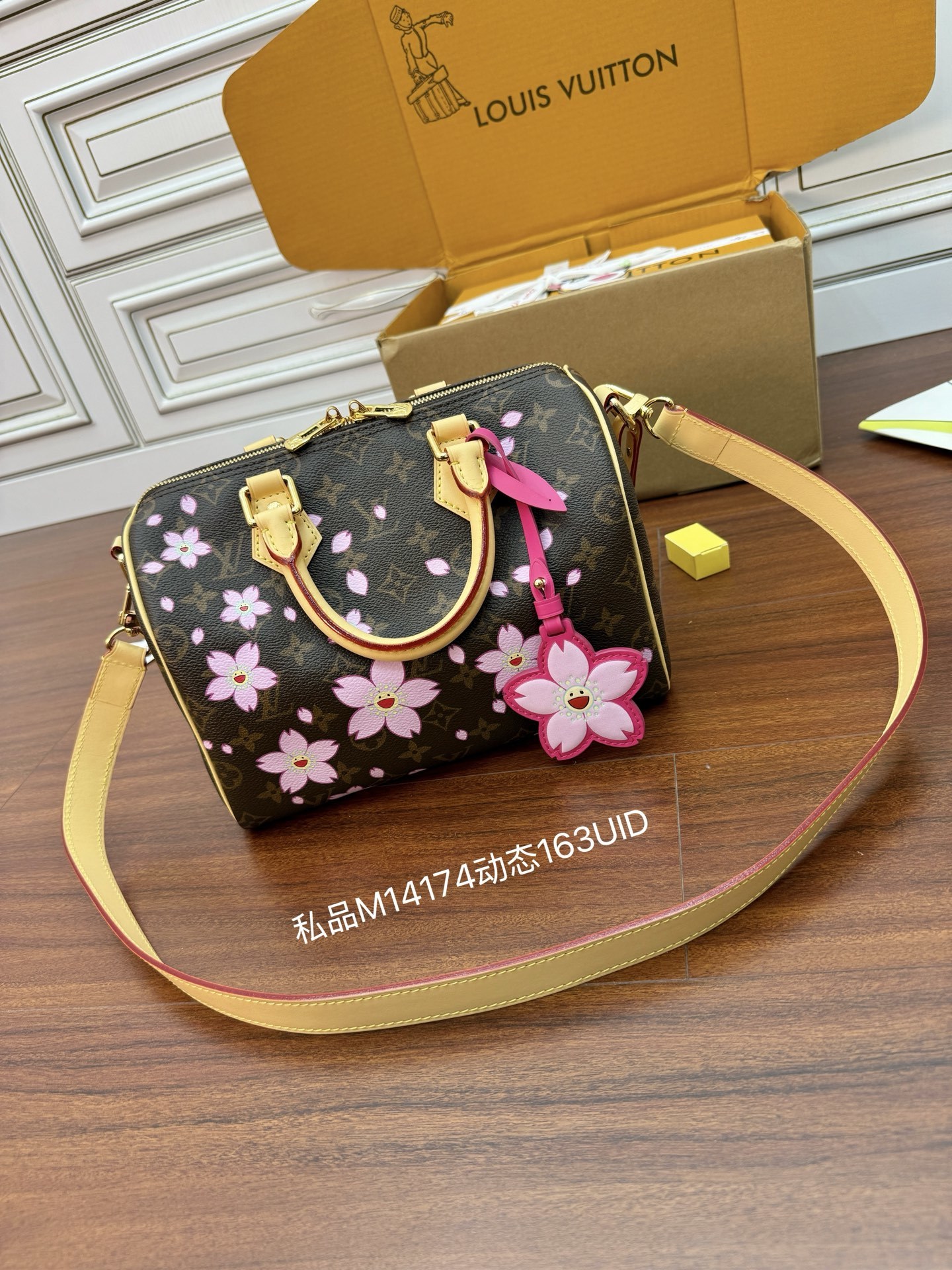 M14174私品(163动态UID )进口菱形面料 (品质第九次升级,进口原厂皮.专柜同步,动态电子芯片