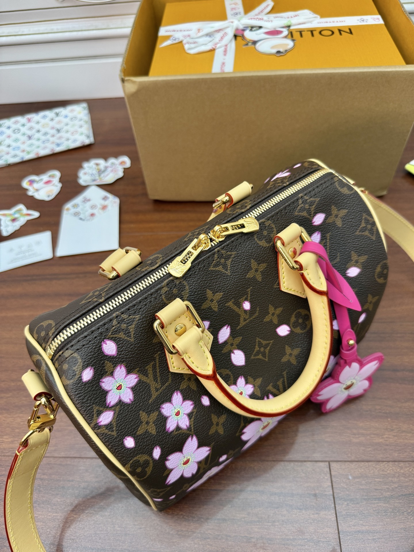 M14174私品(163动态UID )进口菱形面料 (品质第九次升级,进口原厂皮.专柜同步,动态电子芯片