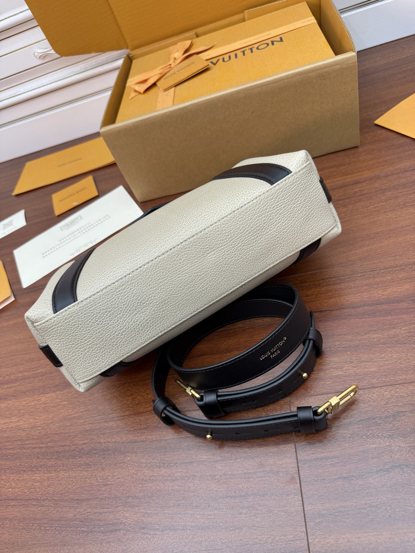 M14721私品(163动态UID )进口菱形面料 (品质第九次升级,进口原厂皮.专柜同步,动态电子芯片