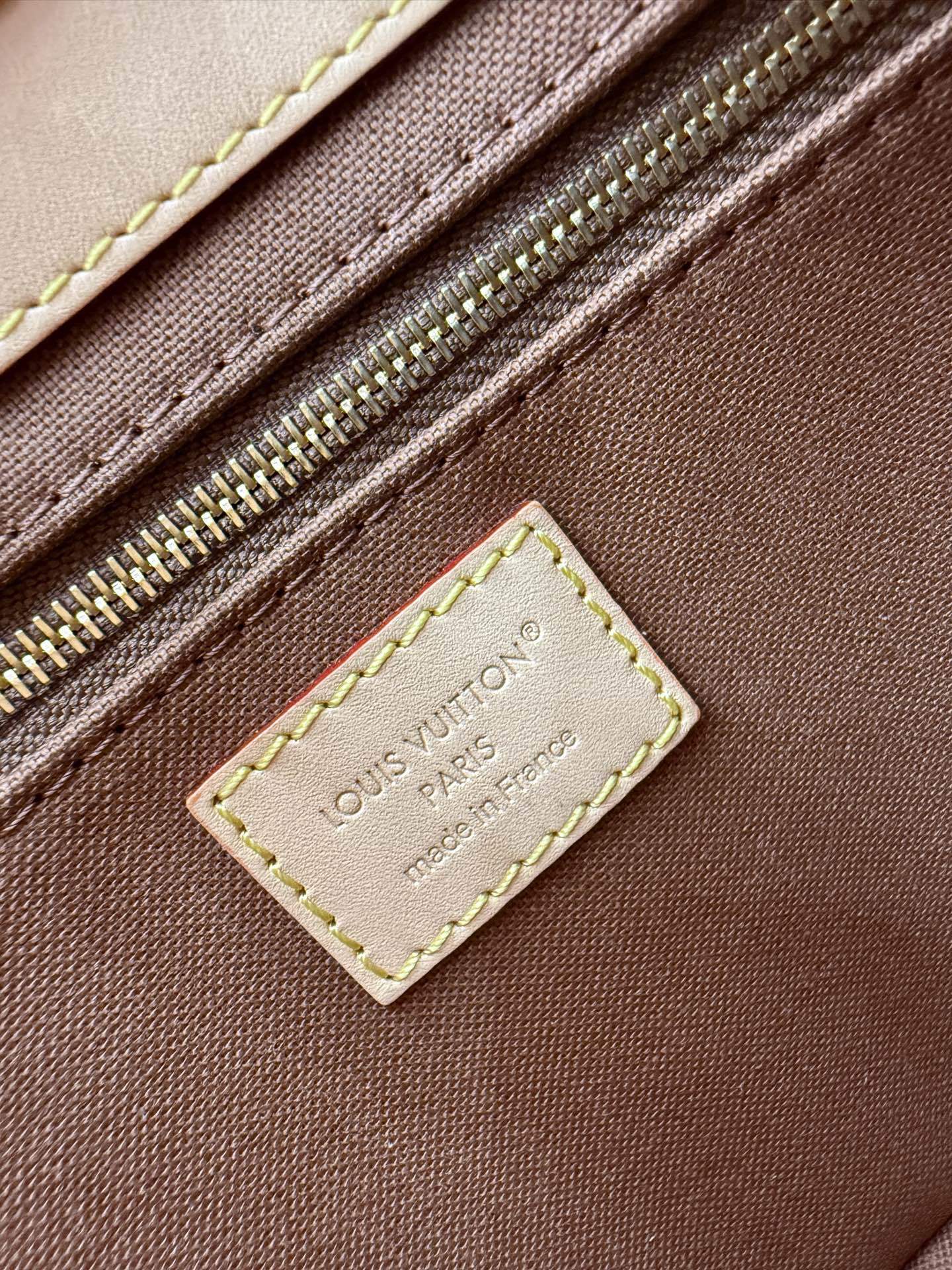 M14680私品(163动态UID )进口菱形面料 (品质第九次升级,进口原厂皮.专柜同步,动态电子芯片