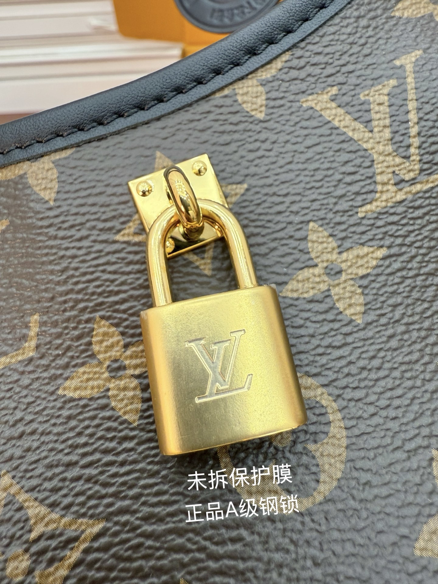 M12940私品(163动态UID )进口菱形面料 (品质第九次升级,进口原厂皮.专柜同步,动态电子芯片