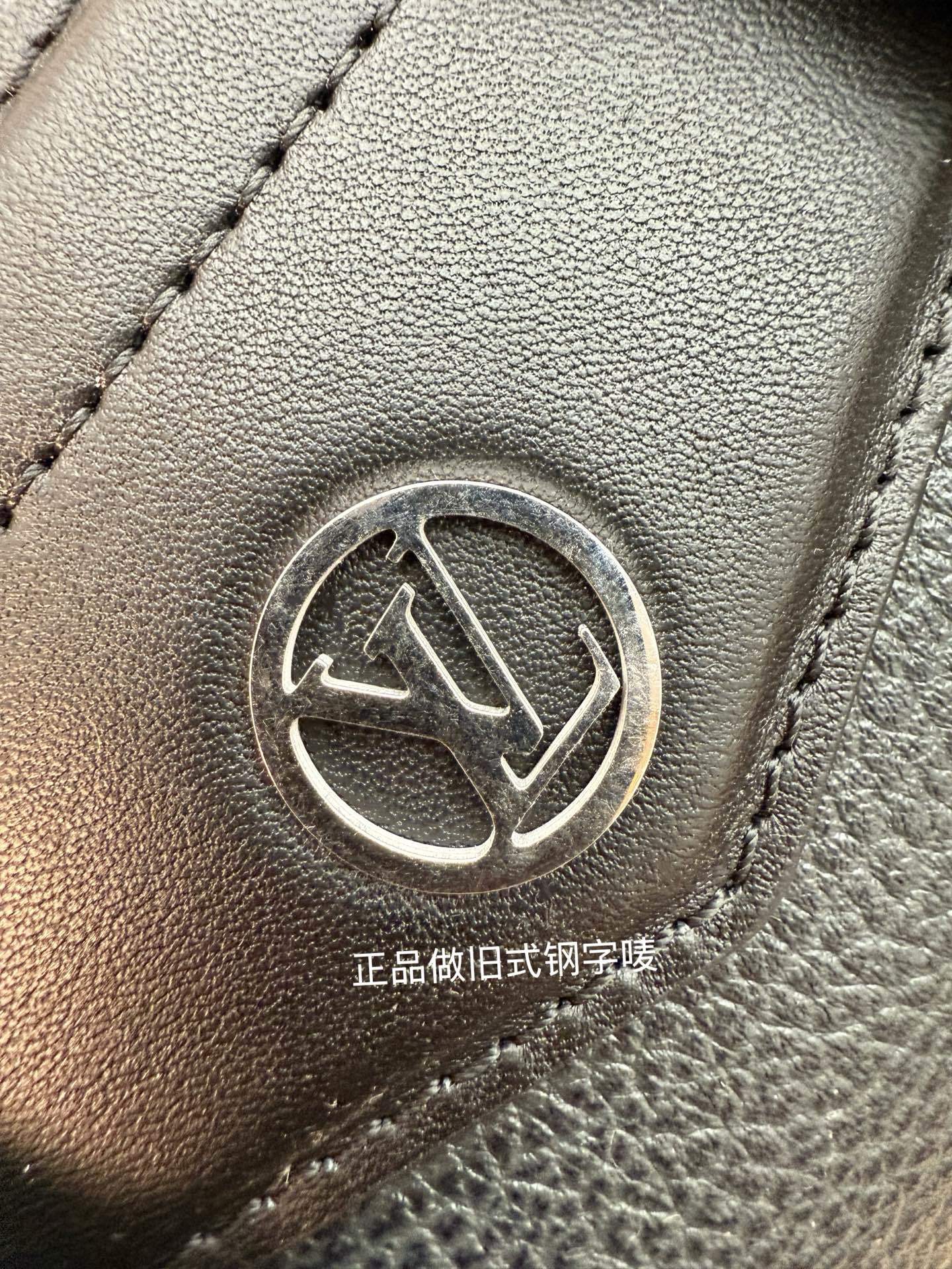 M14514私品(163动态UID )进口菱形面料 (品质第九次升级,进口原厂皮.专柜同步,动态电子芯片