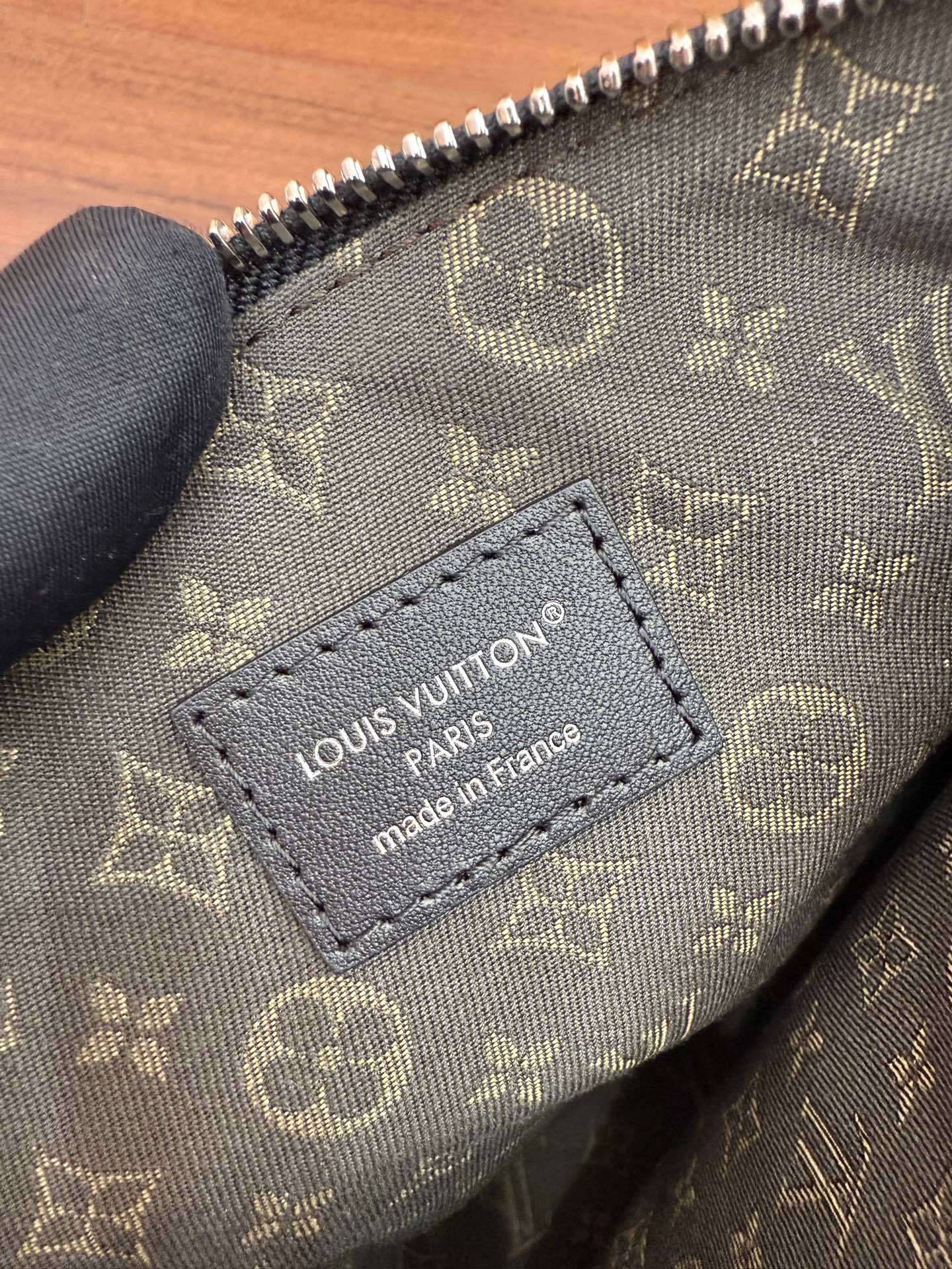 M14514私品(163动态UID )进口菱形面料 (品质第九次升级,进口原厂皮.专柜同步,动态电子芯片