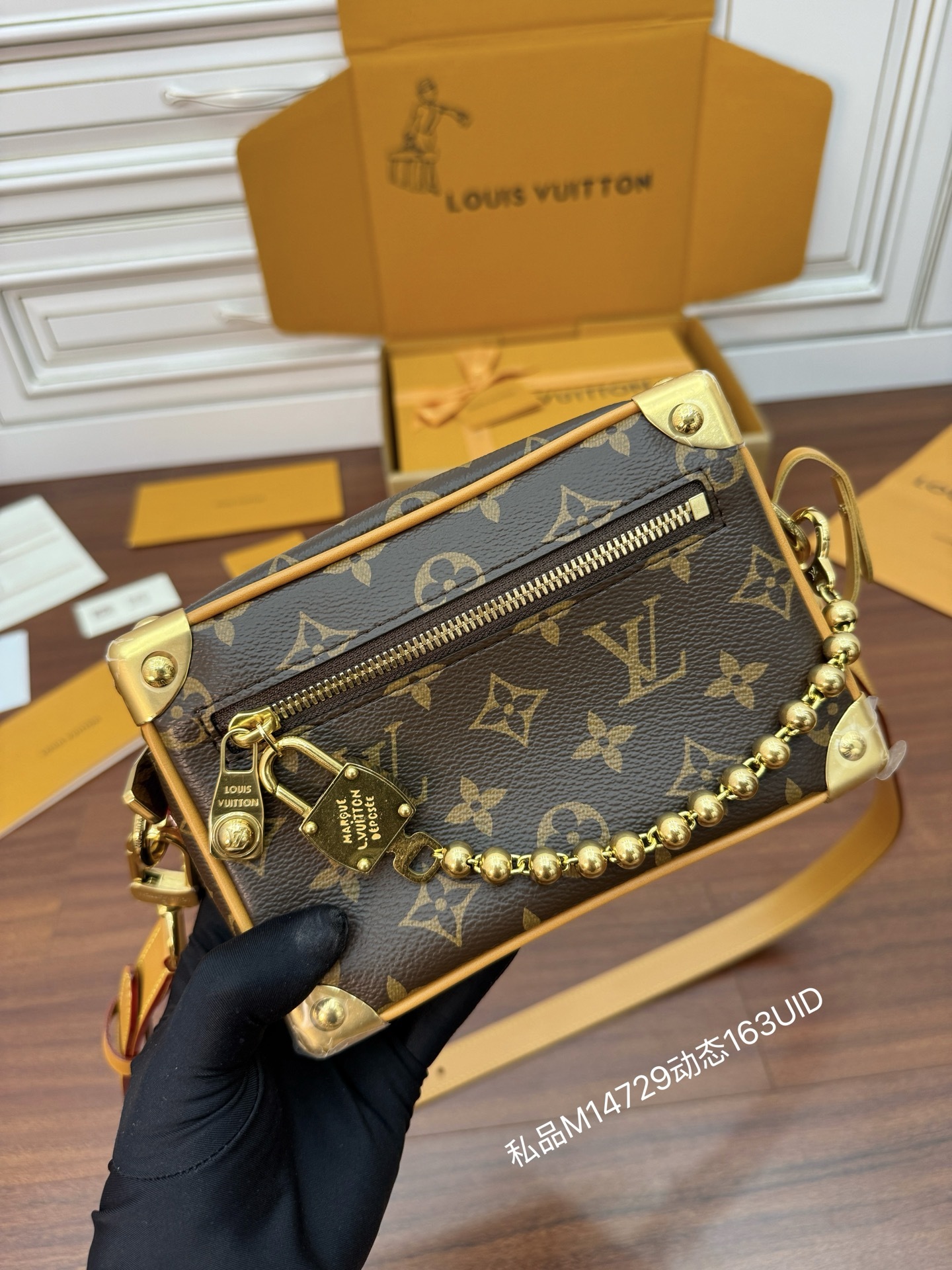 M14729私品(163动态UID )进口菱形面料 (品质第九次升级,进口原厂皮.专柜同步,动态电子芯片