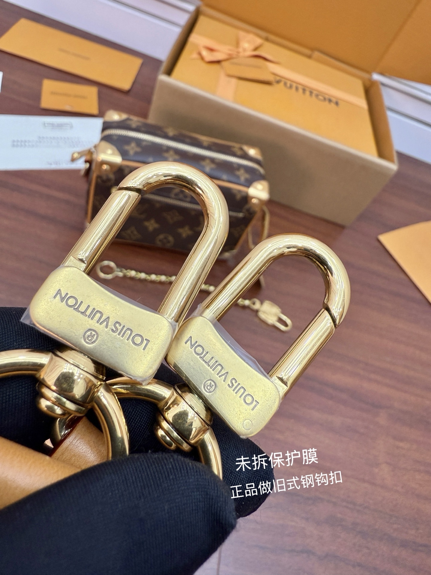 M14729私品(163动态UID )进口菱形面料 (品质第九次升级,进口原厂皮.专柜同步,动态电子芯片