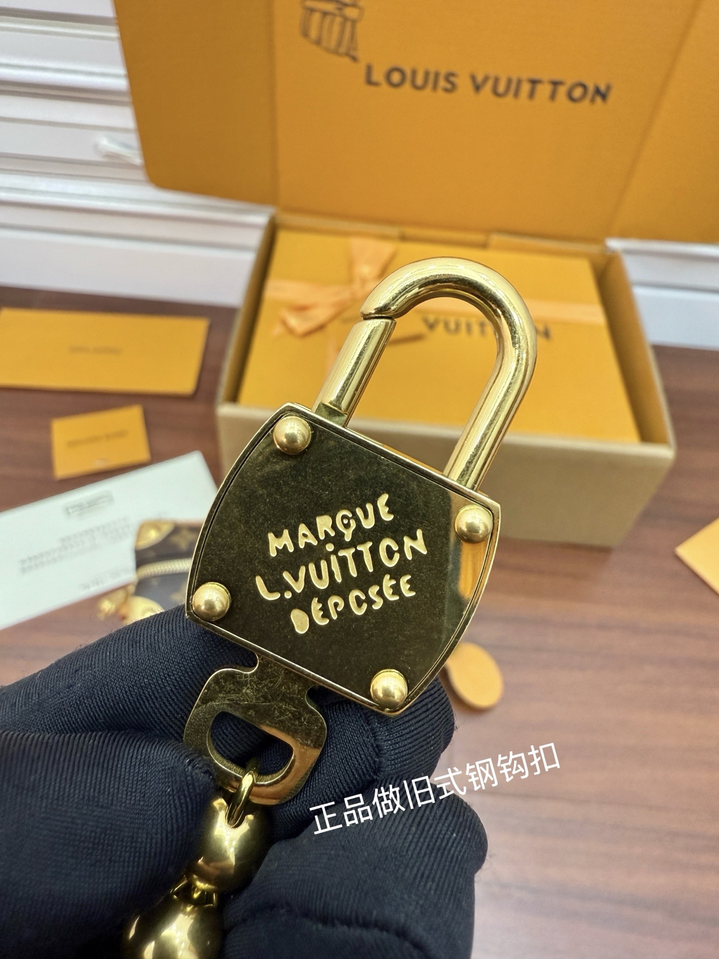 M14729私品(163动态UID )进口菱形面料 (品质第九次升级,进口原厂皮.专柜同步,动态电子芯片