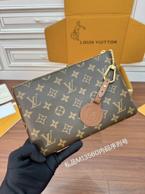 Louis Vuitton Monogram Canvas Pochette Accessories Clutch - Timeless Elegance 1 Louis Vuitton Monogram Canvas Pochette Accessories Clutch - Timeless Elegance