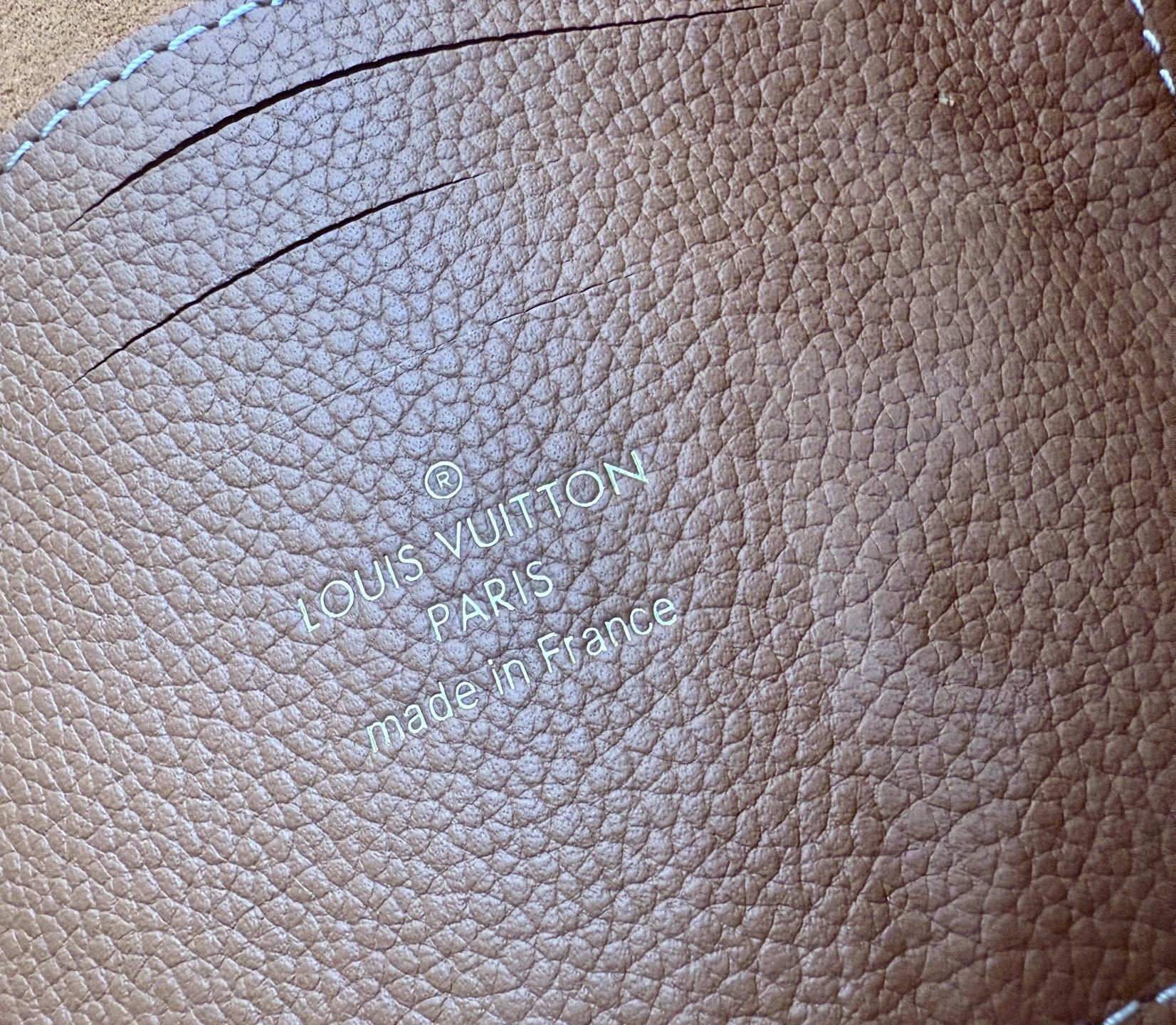 M12147特正版(动态码)(品质提升.专柜同步,动态电子芯片、礼品袋、保护纸,铜版电子标签、合格证)皮